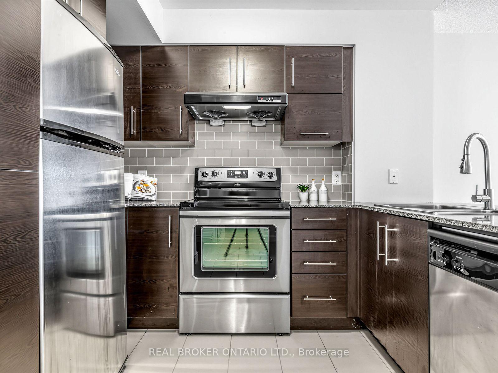 Photo 3 of Unit 1012, 233 South Park Road, Markham, Commerce Valley — HOMEH