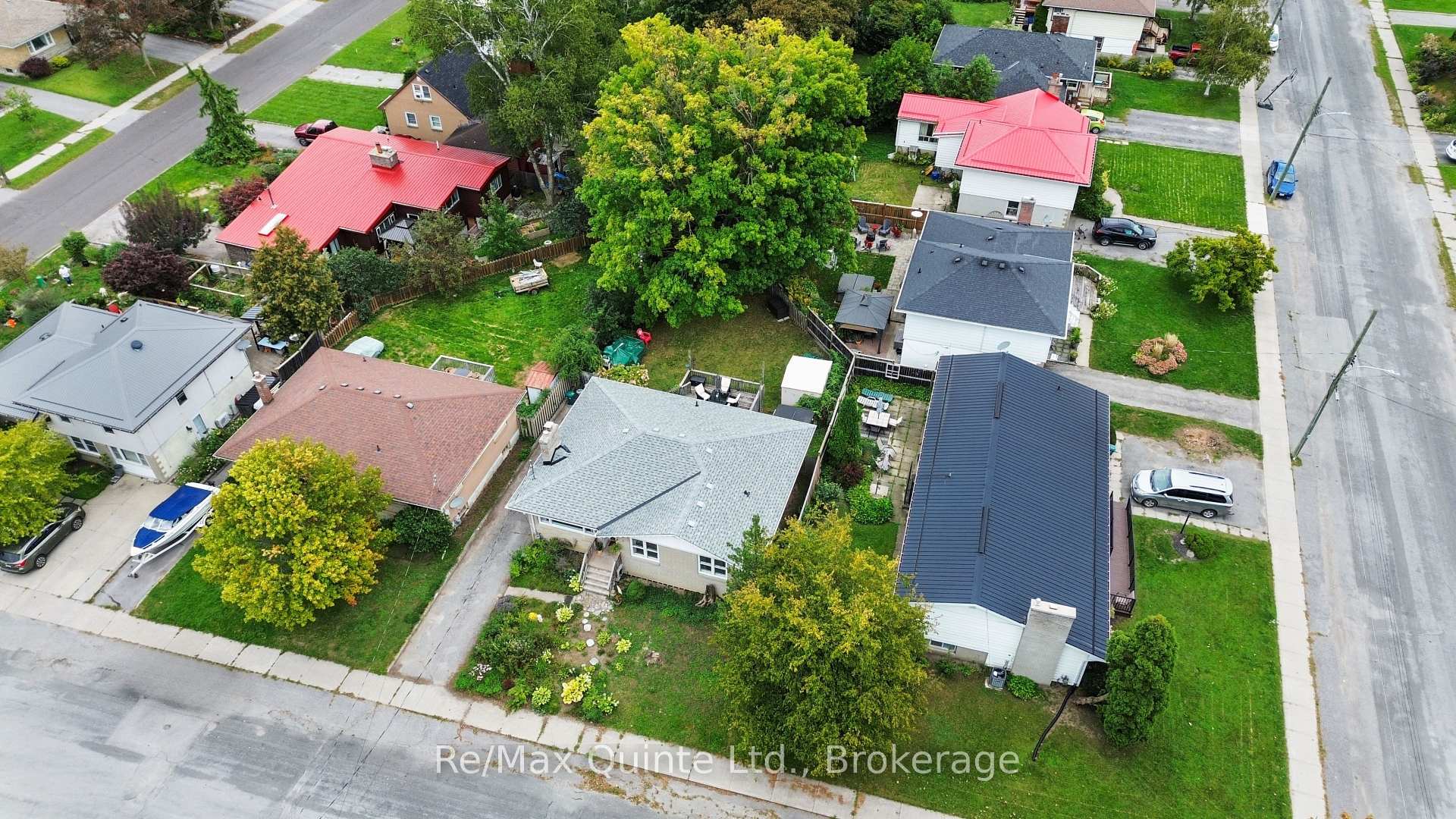 Photo 5 of 99 Bertram Boulevard, Belleville, Belleville Ward — HOMEH