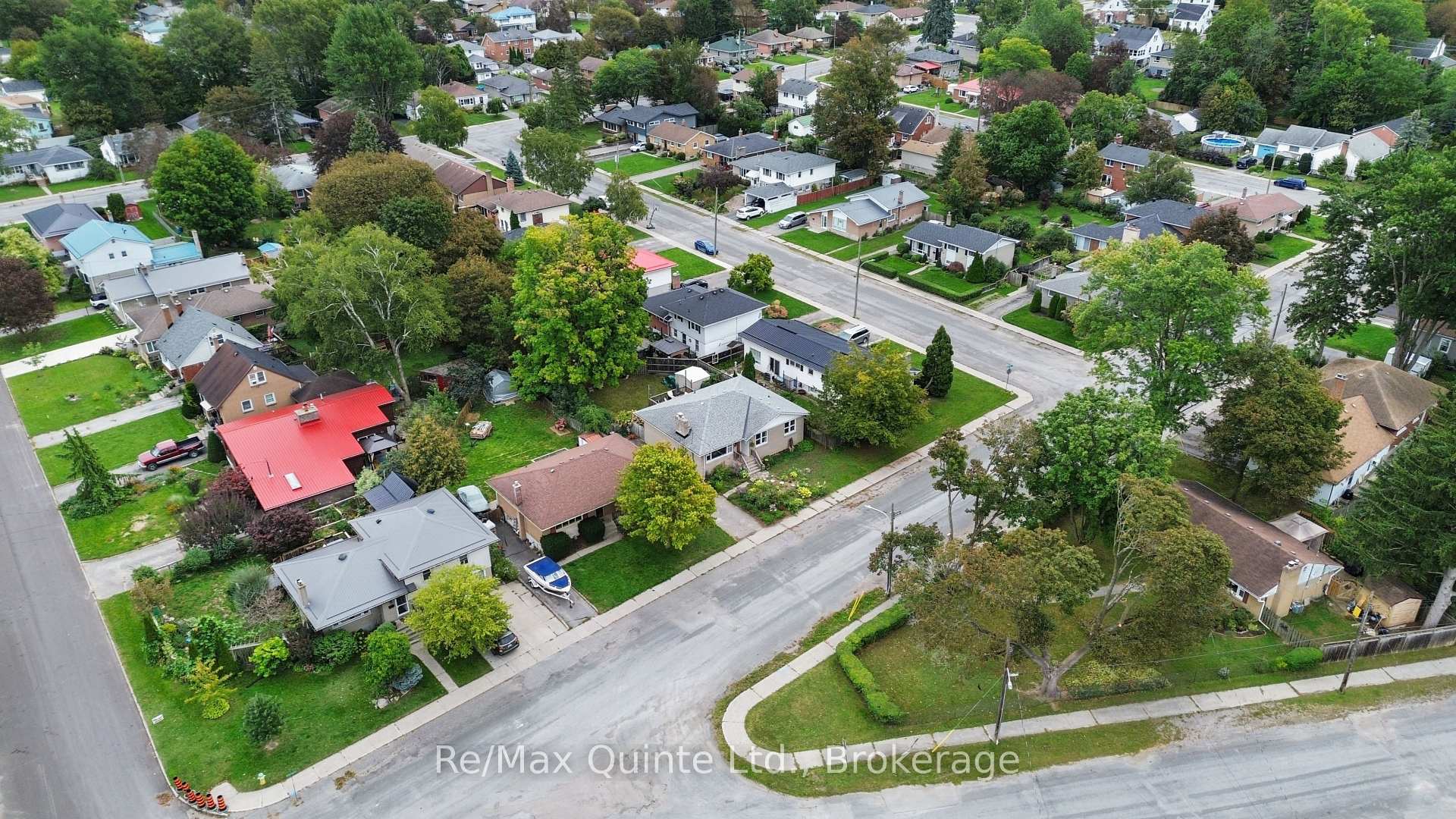 Photo 8 of 99 Bertram Boulevard, Belleville, Belleville Ward — HOMEH