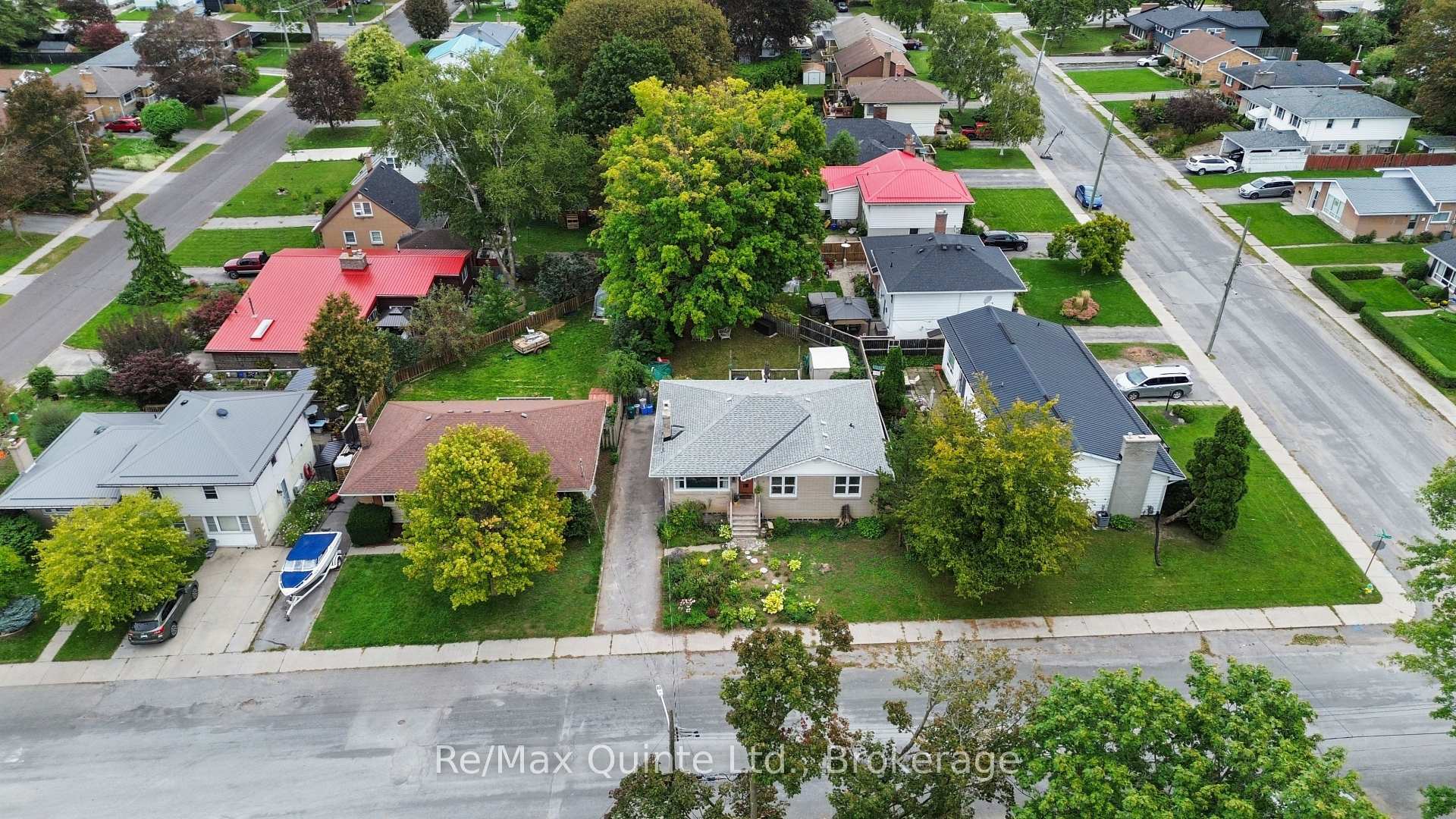 Photo 10 of 99 Bertram Boulevard, Belleville, Belleville Ward — HOMEH