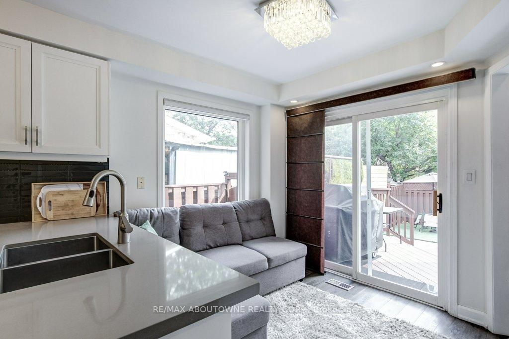 Photo 10 of 2183 Birchleaf Lane, Burlington, Orchard — HOMEH