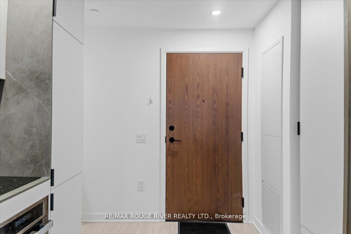Photo 4 of Unit 3808, 55 Charles Street E, Toronto, Church-Yonge Corridor — HOMEH
