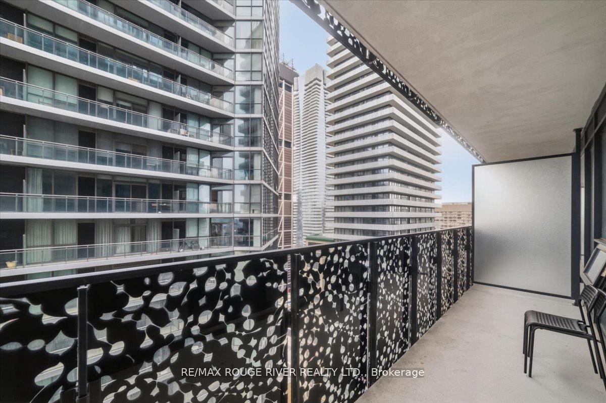 Photo 24 of Unit 3808, 55 Charles Street E, Toronto, Church-Yonge Corridor — HOMEH