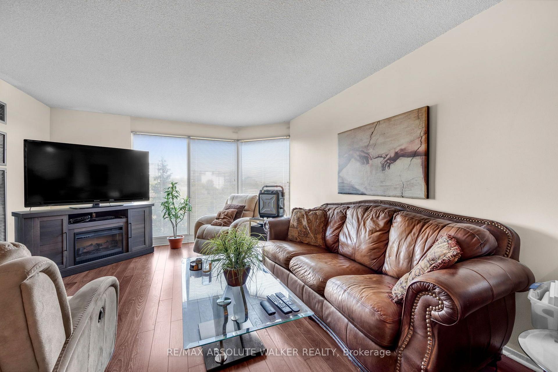 Photo 5 of Unit 608, 545 St Laurent Boulevard, Ottawa, Viscount Alexander Park — HOMEH