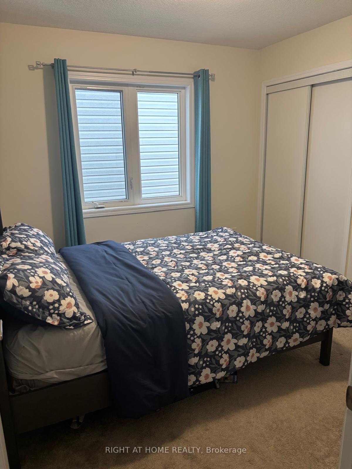 Photo 18 of 4 Cactus Crescent, Hamilton, Stoney Creek — HOMEH