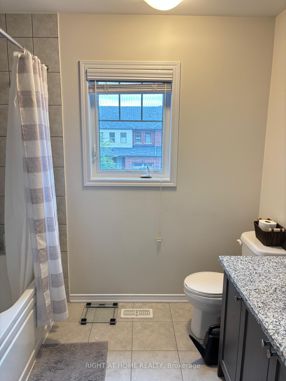 Photo 19 of 4 Cactus Crescent, Hamilton, Stoney Creek — HOMEH