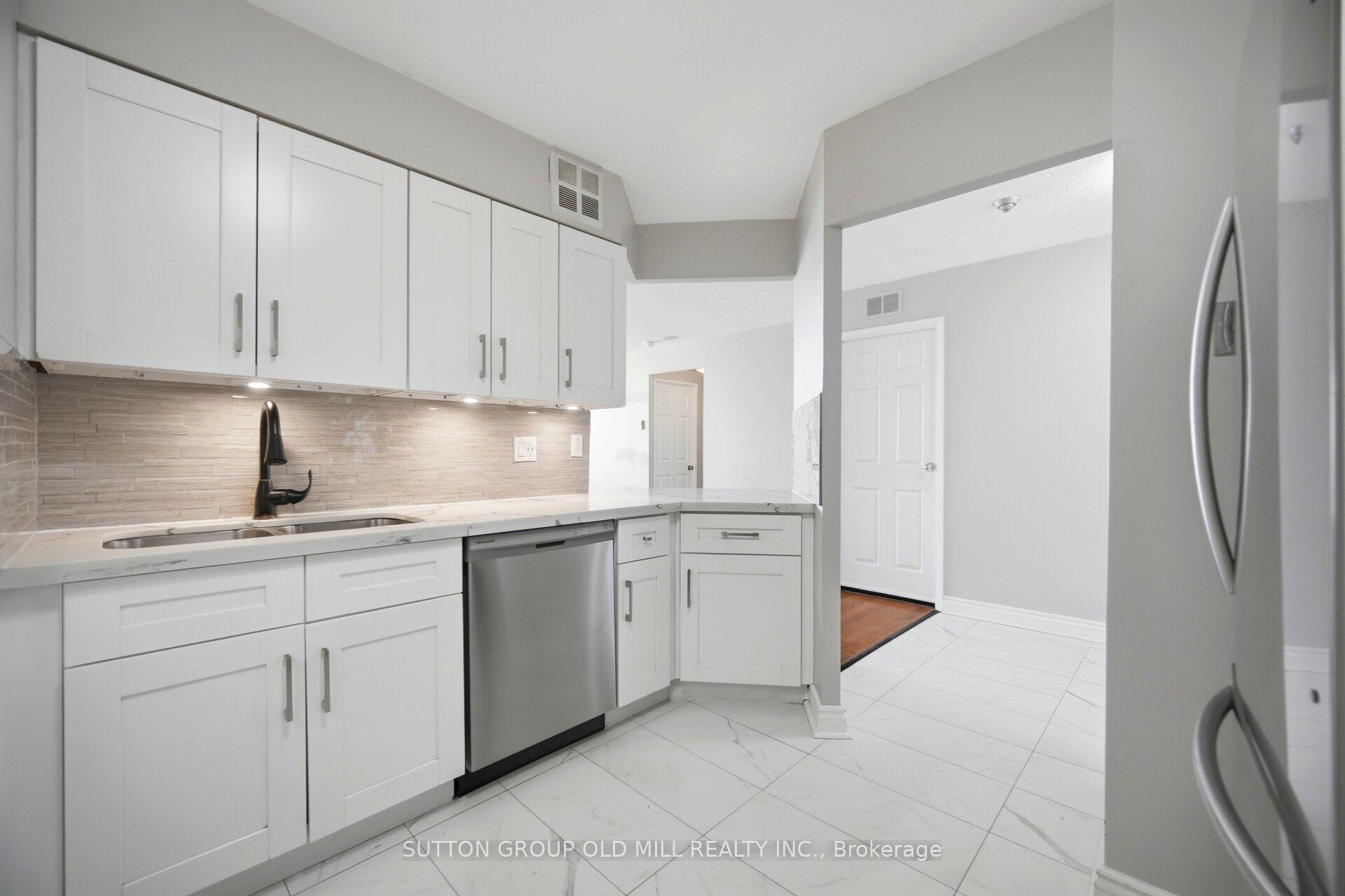 Photo 1 of Unit 1812, 3605 Kariya Drive, Mississauga, City Centre — HOMEH