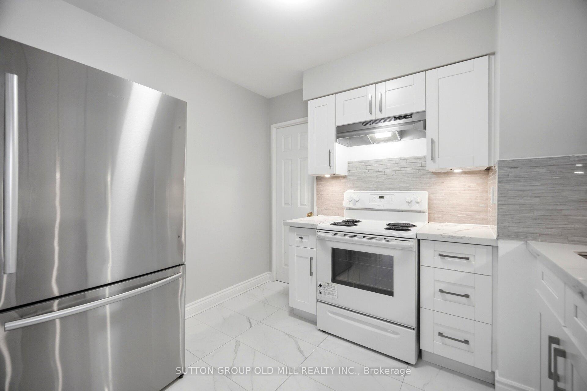 Photo 8 of Unit 1812, 3605 Kariya Drive, Mississauga, City Centre — HOMEH