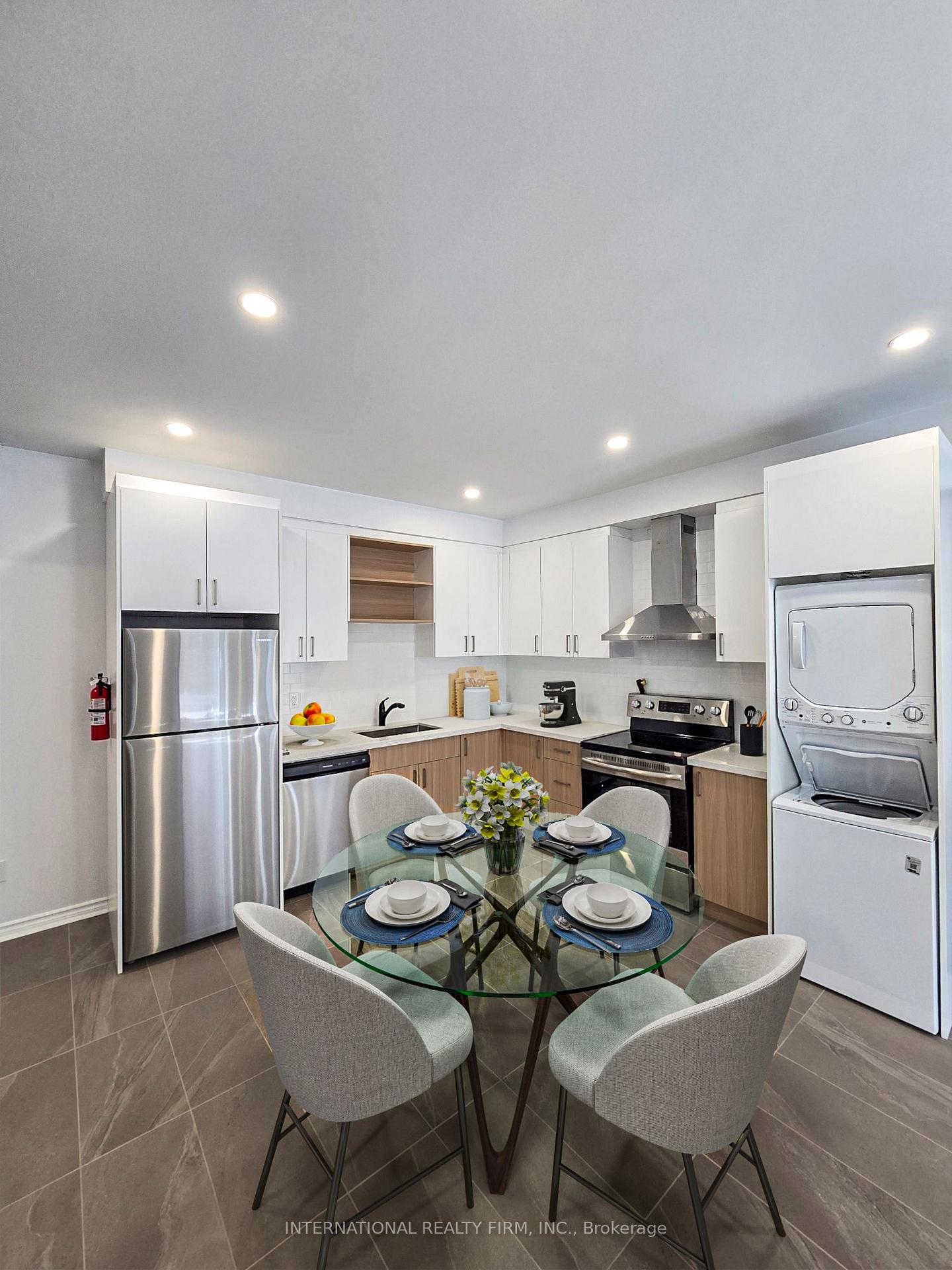 Photo 5 of Unit 8R, 8 Watt Avenue, Toronto, Keelesdale-Eglinton West — HOMEH