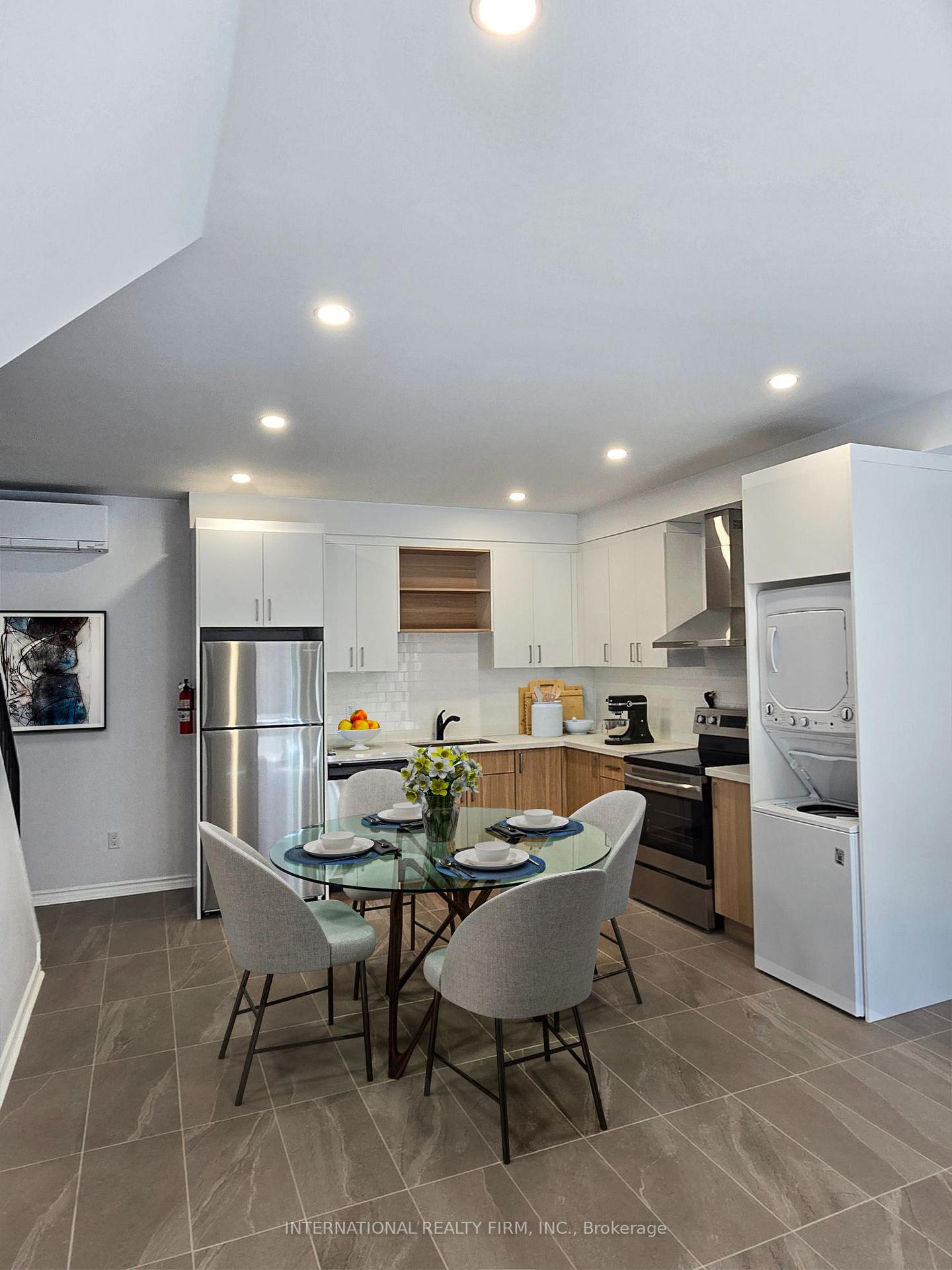 Photo 6 of Unit 8R, 8 Watt Avenue, Toronto, Keelesdale-Eglinton West — HOMEH