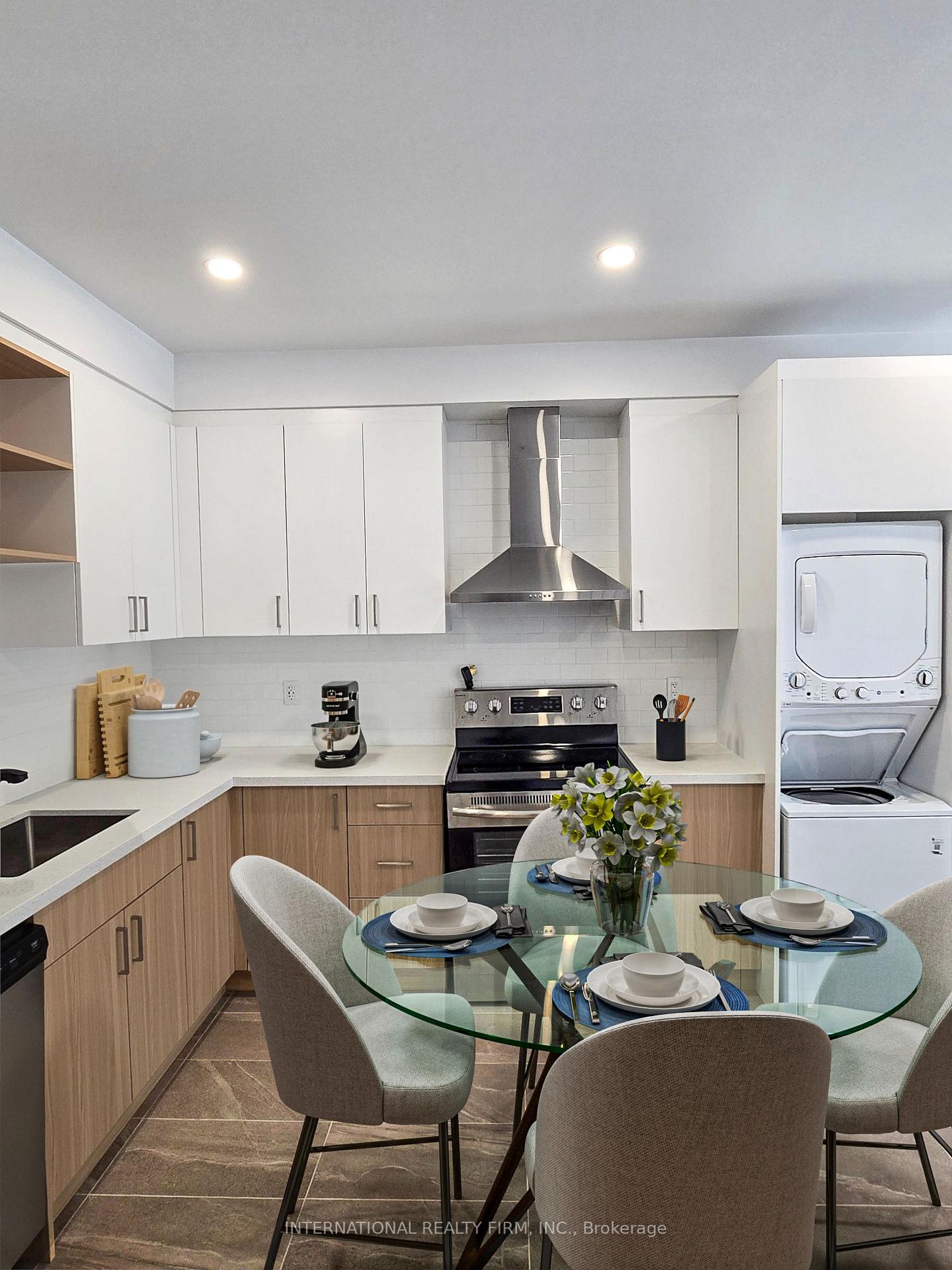 Photo 7 of Unit 8R, 8 Watt Avenue, Toronto, Keelesdale-Eglinton West — HOMEH