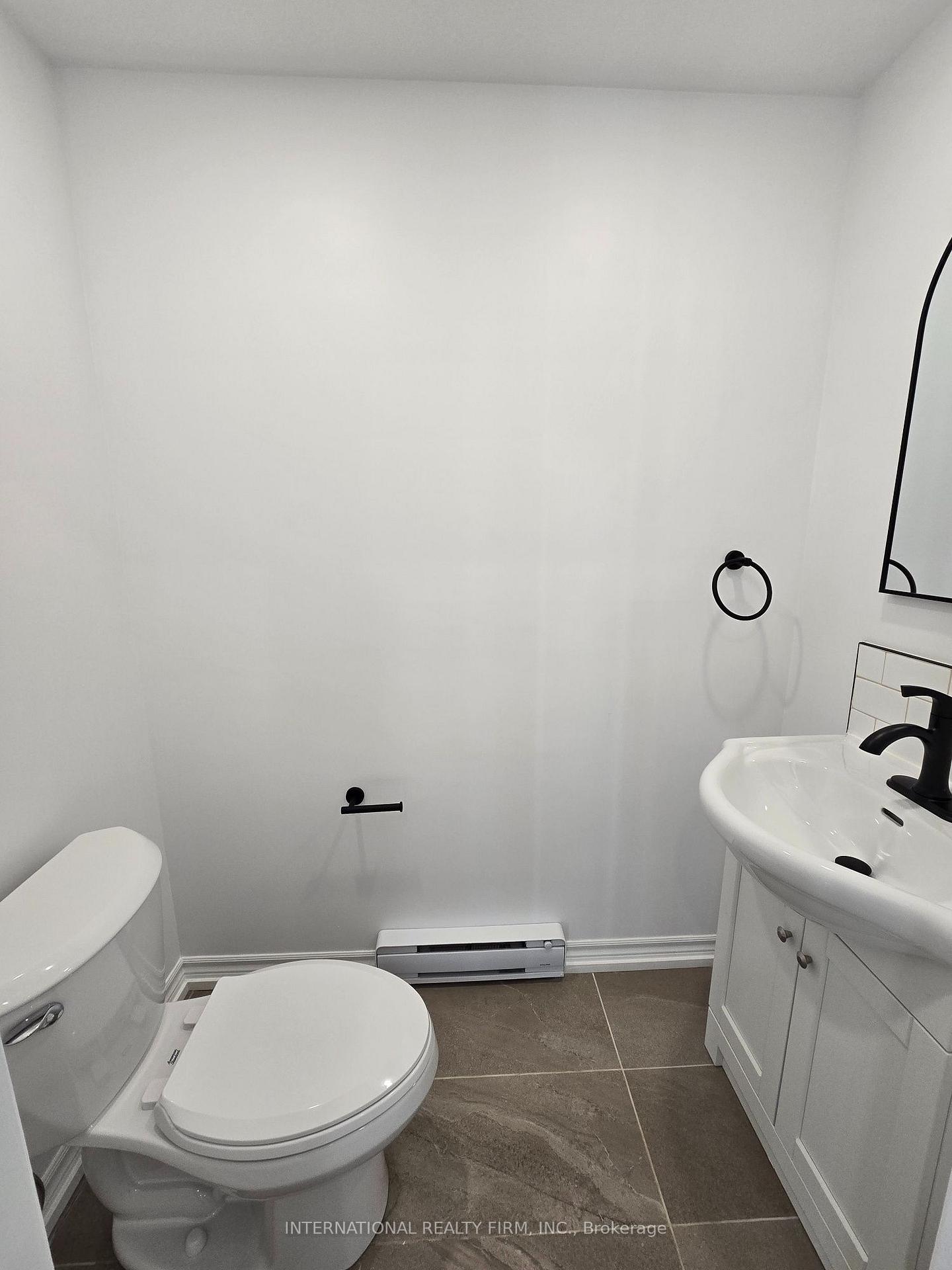 Photo 8 of Unit 8R, 8 Watt Avenue, Toronto, Keelesdale-Eglinton West — HOMEH