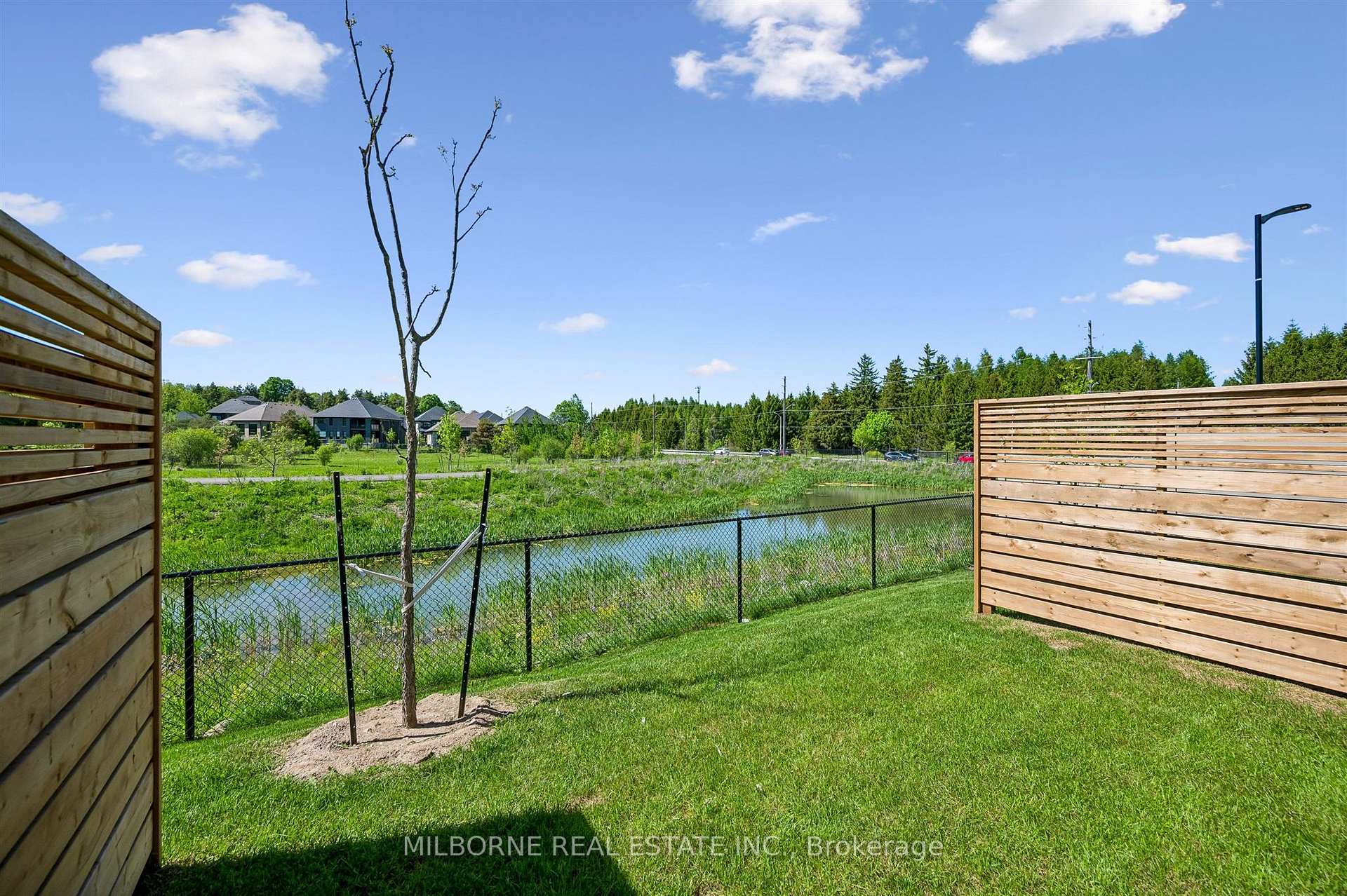 Photo 33 of 23 Arabella Drive, Guelph, Kortright East — HOMEH