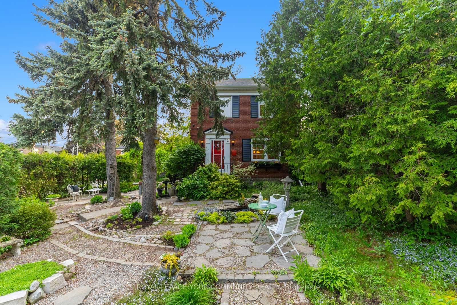 Photo 3 of 2 Four Oaks Gate, Toronto, East York — HOMEH
