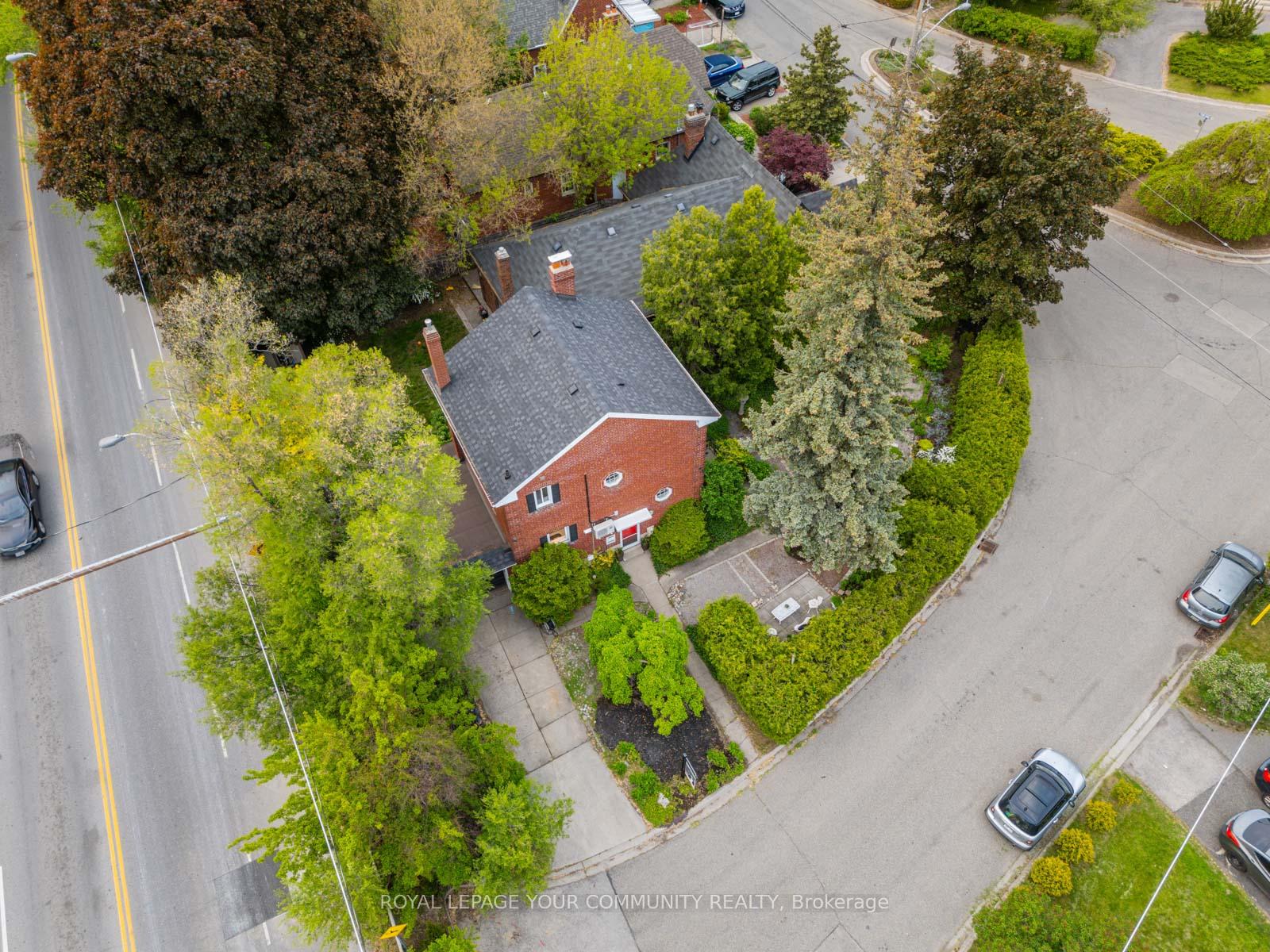 Photo 42 of 2 Four Oaks Gate, Toronto, East York — HOMEH