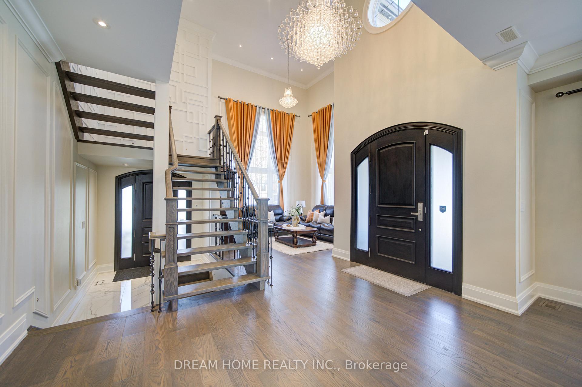 Photo 5 of 476 Tennyson Drive, Oakville, West — HOMEH