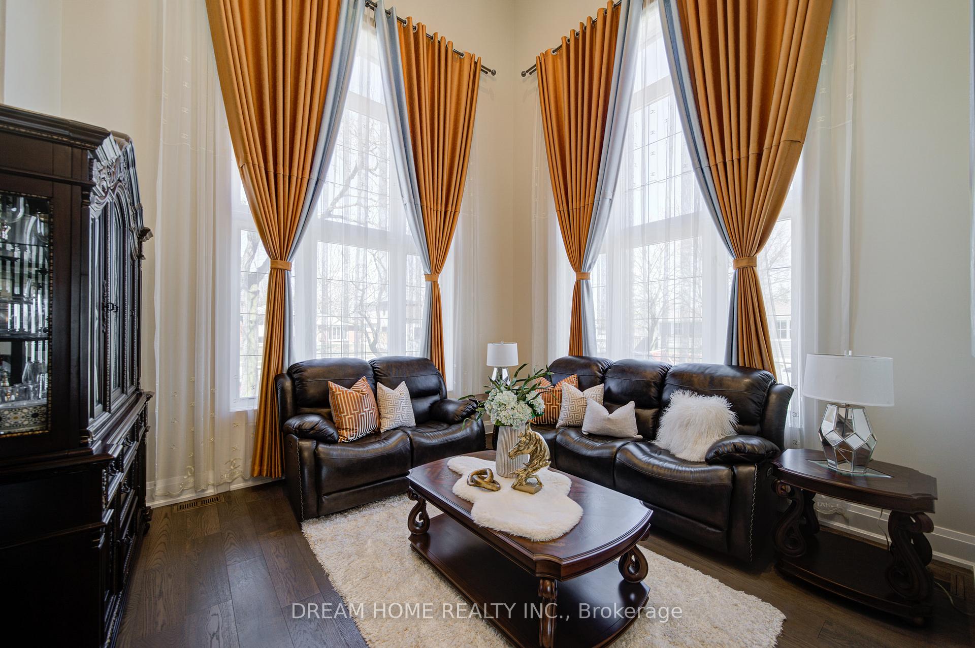Photo 8 of 476 Tennyson Drive, Oakville, West — HOMEH