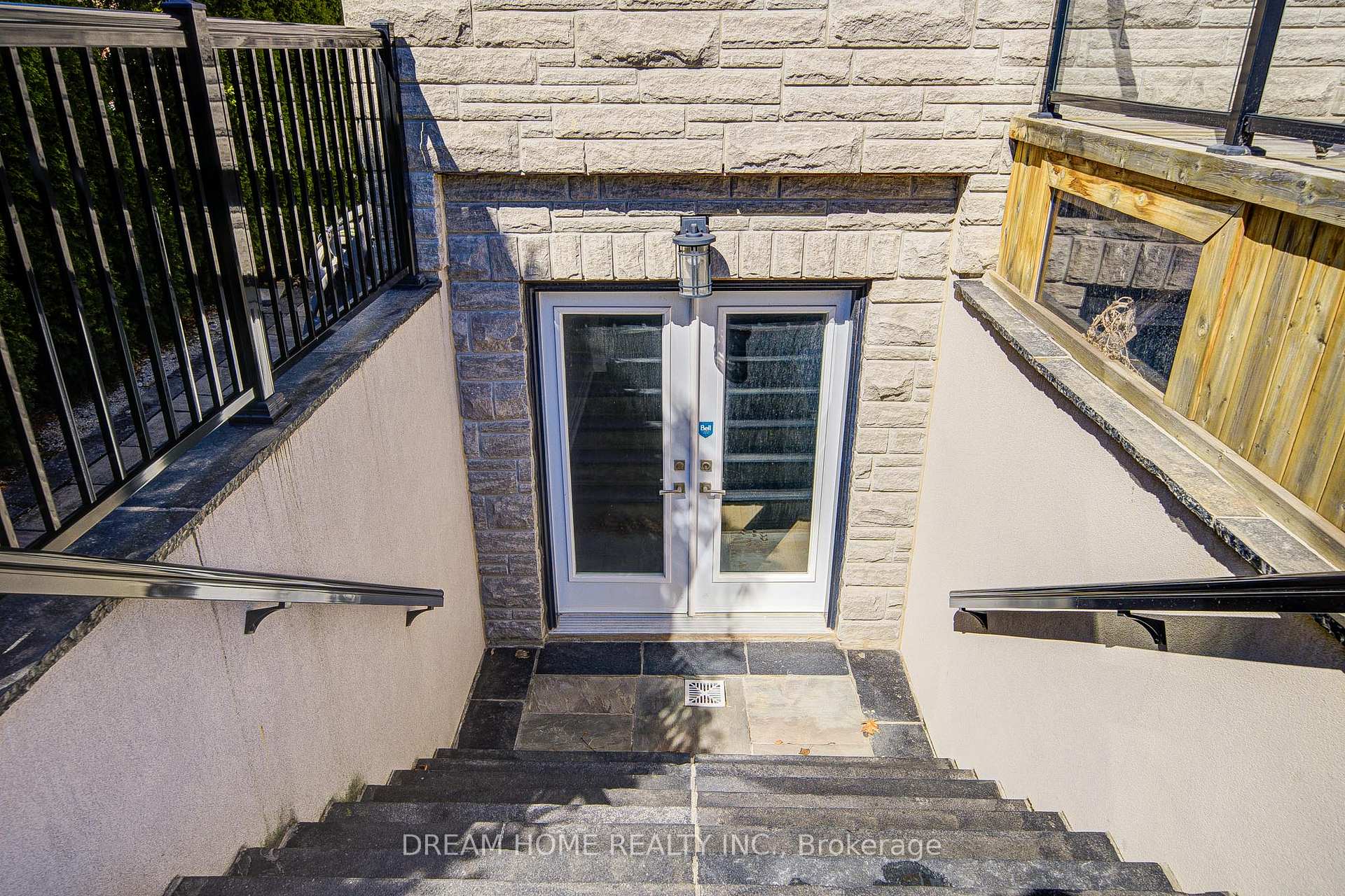 Photo 45 of 476 Tennyson Drive, Oakville, West — HOMEH