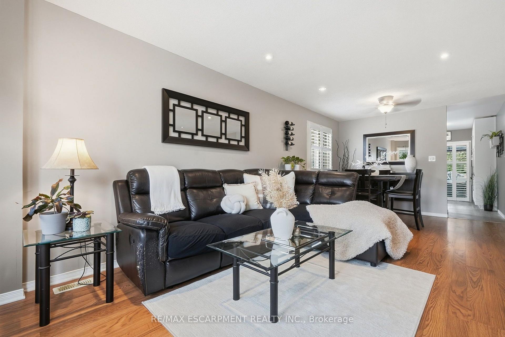 Photo 14 of 94 Kent Road, Brantford, Greenbrier — HOMEH