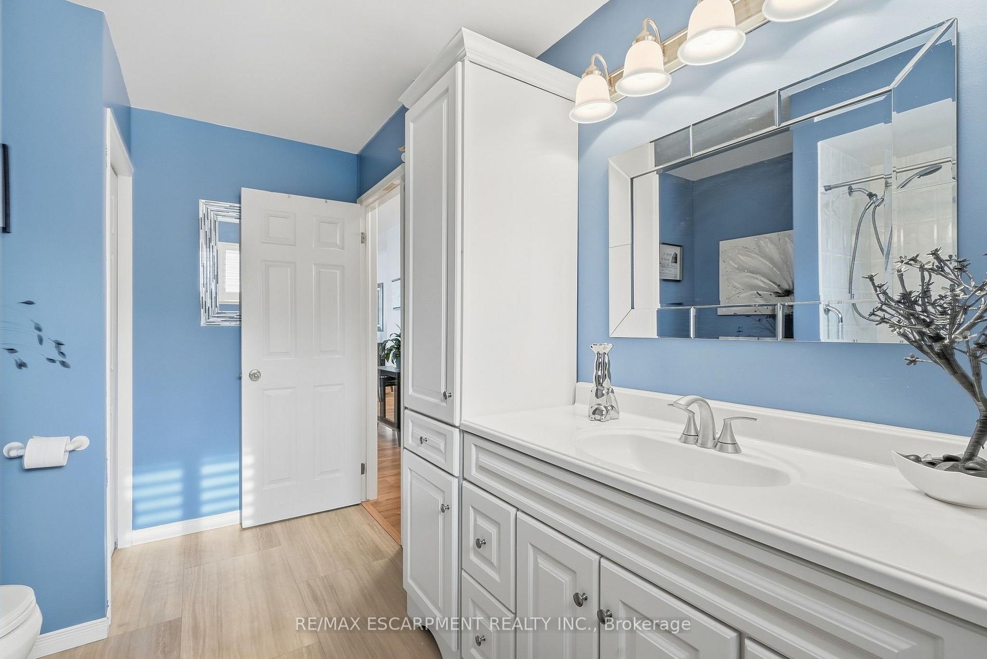 Photo 20 of 94 Kent Road, Brantford, Greenbrier — HOMEH