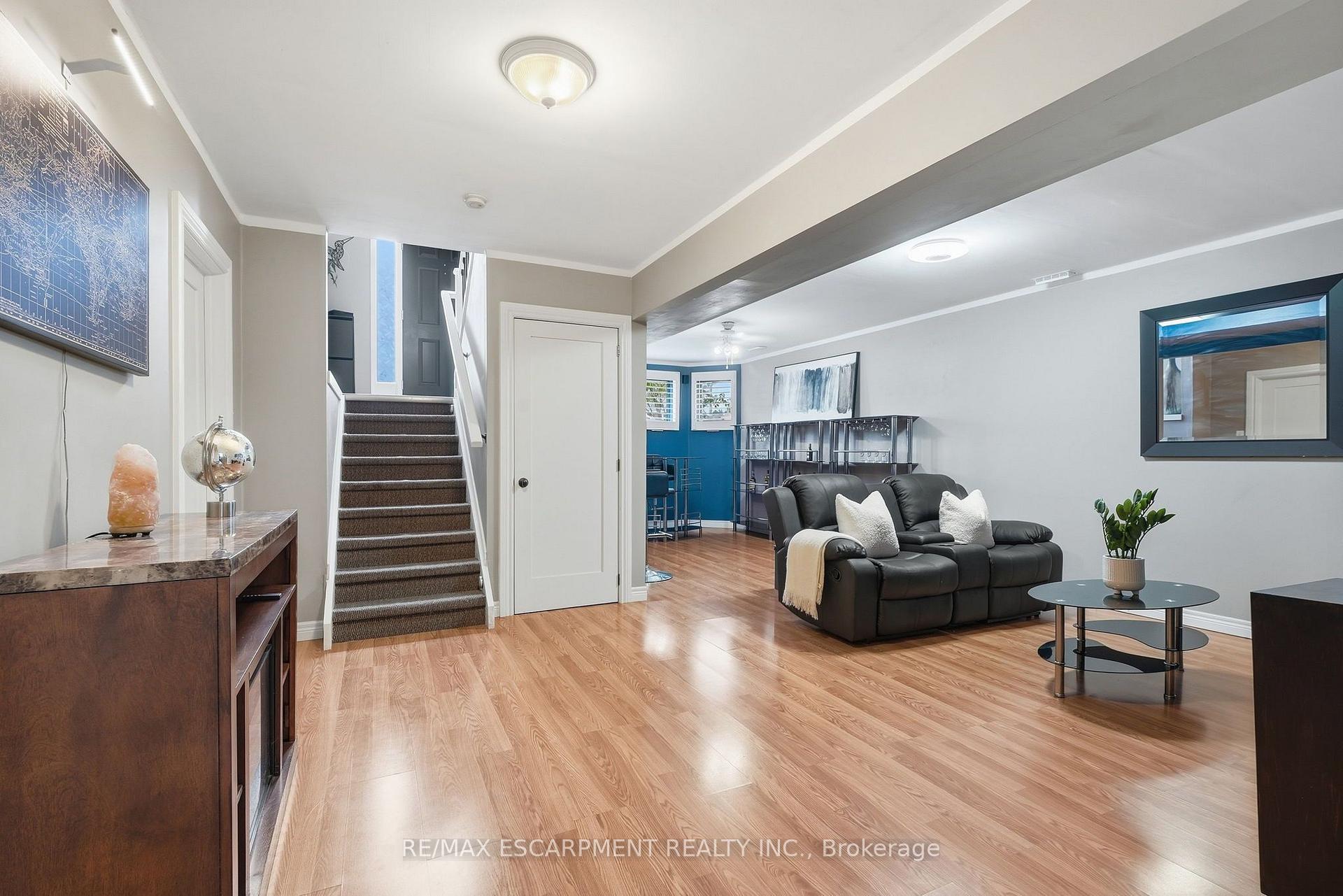 Photo 24 of 94 Kent Road, Brantford, Greenbrier — HOMEH