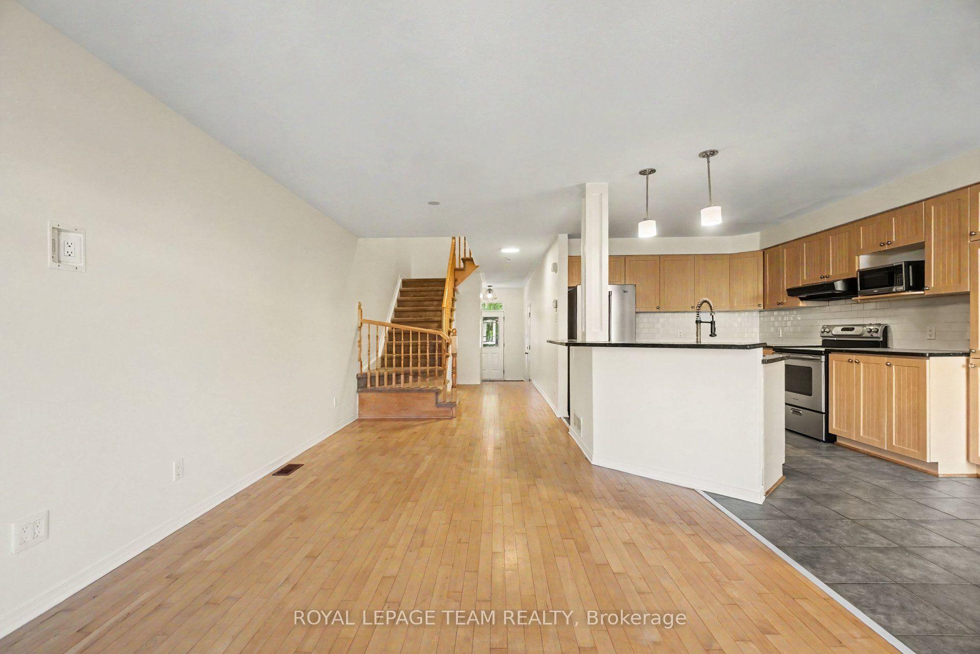 Photo 6 of 4419 Goldeneye Way, Ottawa, Riverside South/Gloucester Glen — HOMEH
