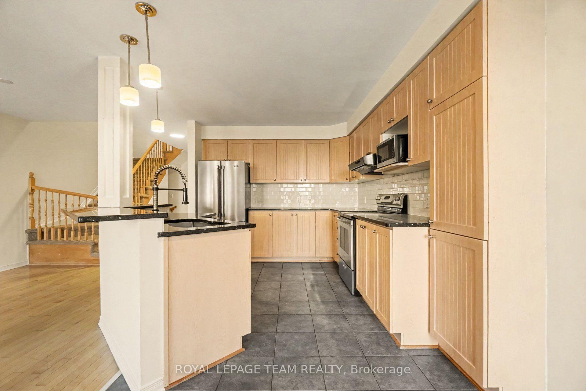 Photo 36 of 4419 Goldeneye Way, Ottawa, Riverside South/Gloucester Glen — HOMEH