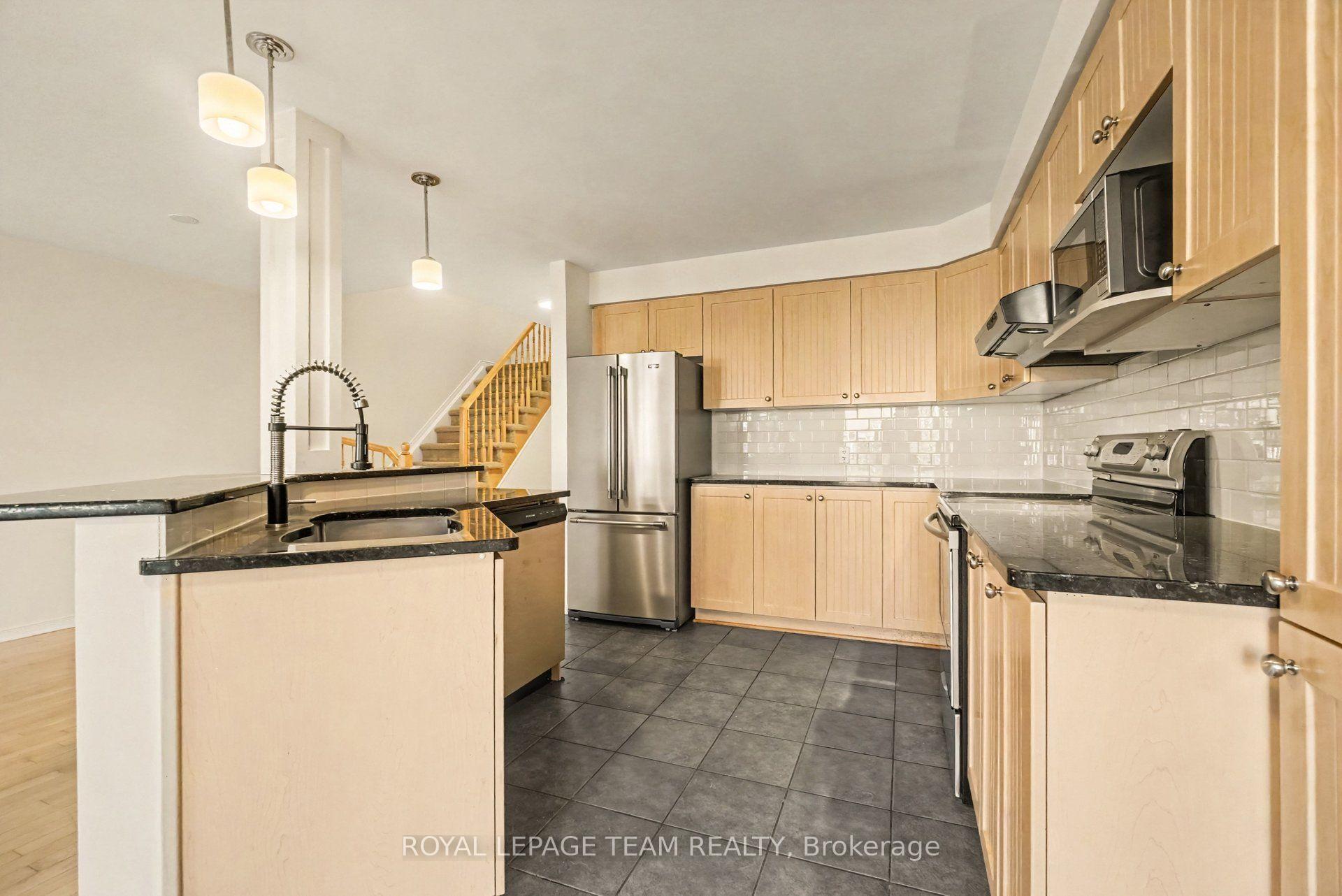 Photo 37 of 4419 Goldeneye Way, Ottawa, Riverside South/Gloucester Glen — HOMEH