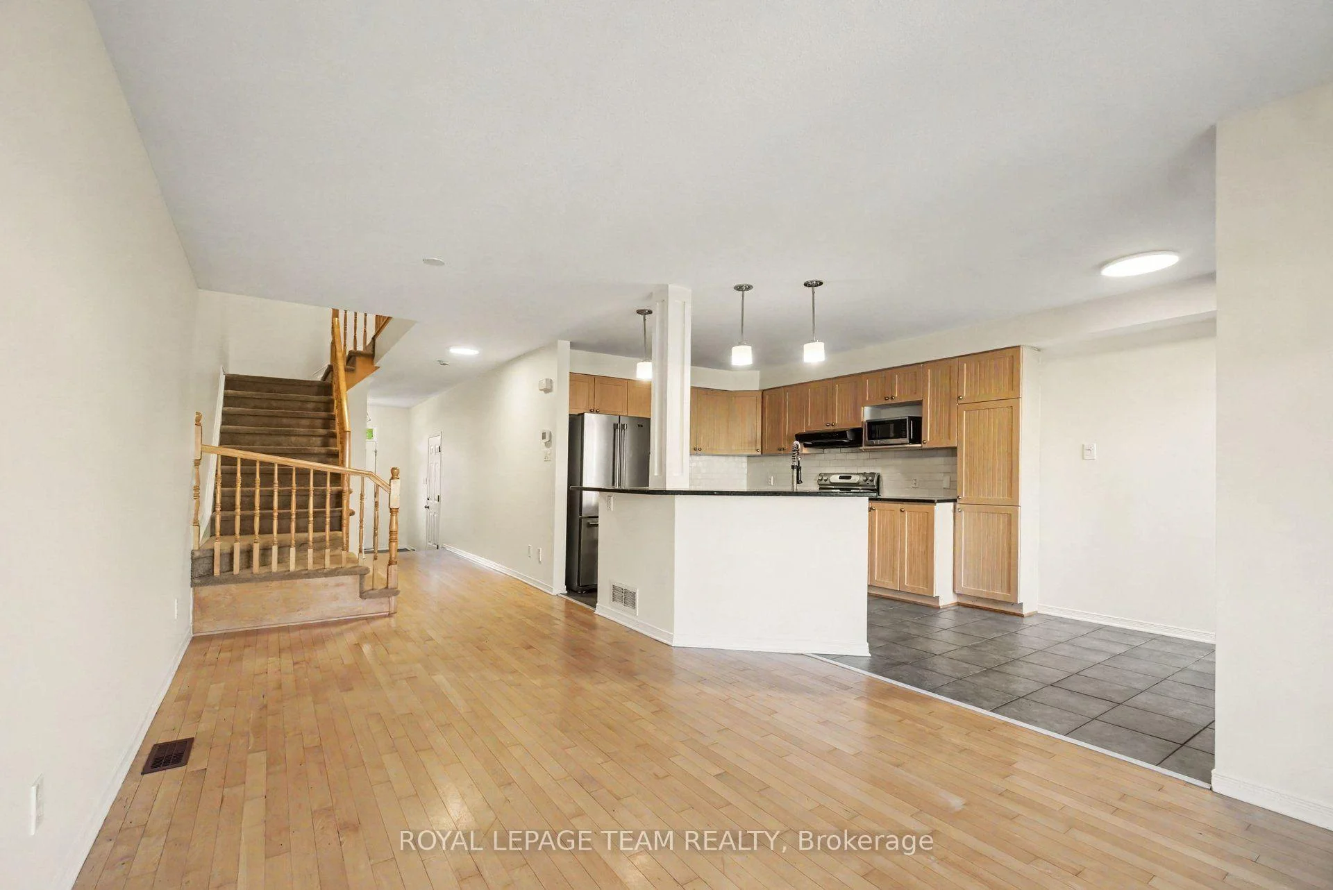 Photo 19 of 4419 Goldeneye Way, Ottawa, Riverside South/Gloucester Glen — HOMEH