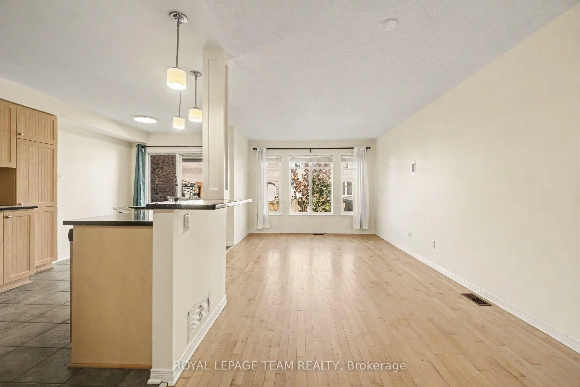 Photo 20 of 4419 Goldeneye Way, Ottawa, Riverside South/Gloucester Glen — HOMEH