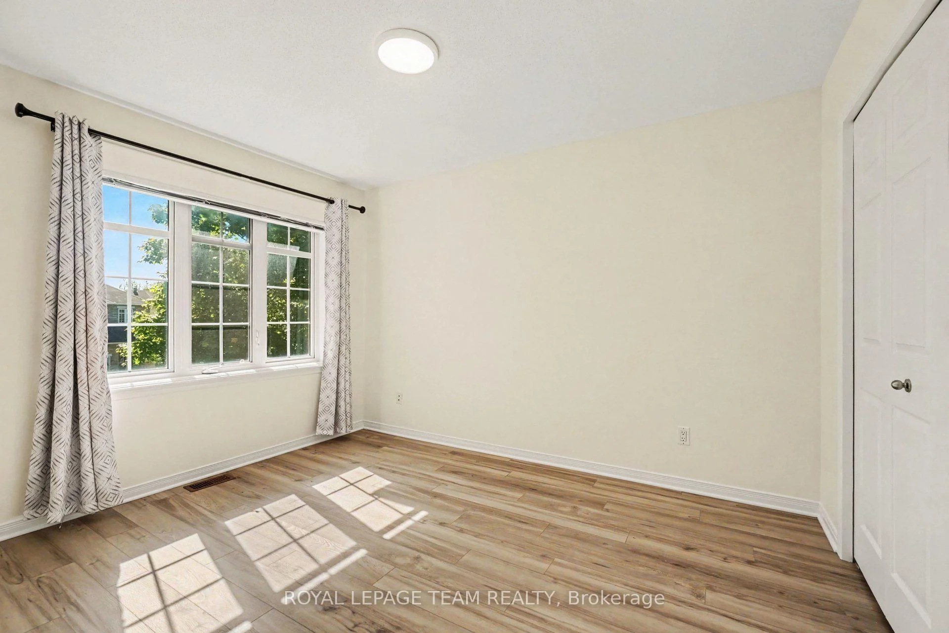 Photo 30 of 4419 Goldeneye Way, Ottawa, Riverside South/Gloucester Glen — HOMEH
