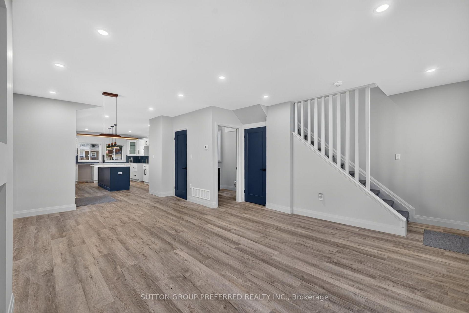 Photo 8 of 118 Delaware Street, London, East M — HOMEH