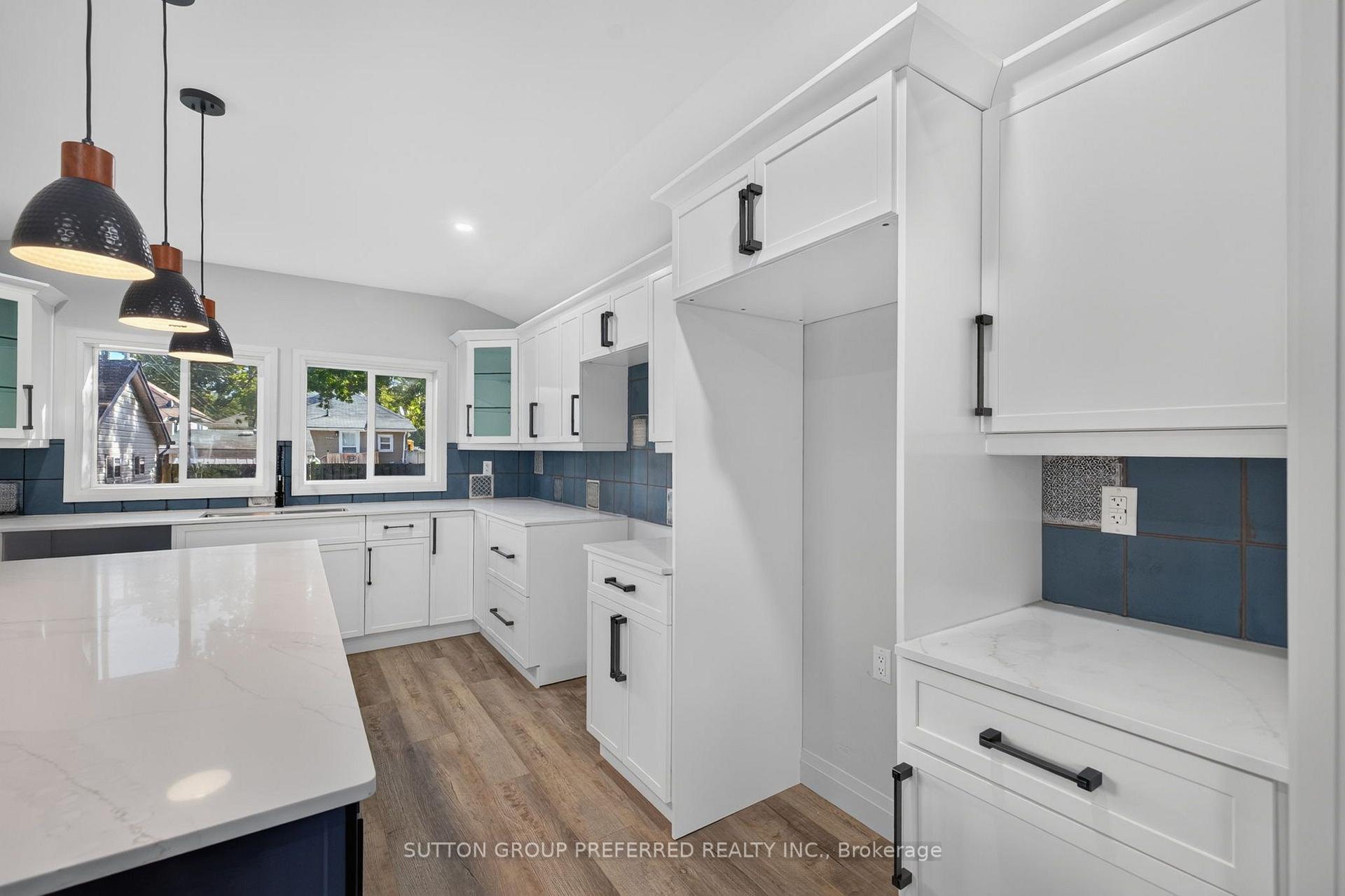Photo 17 of 118 Delaware Street, London, East M — HOMEH