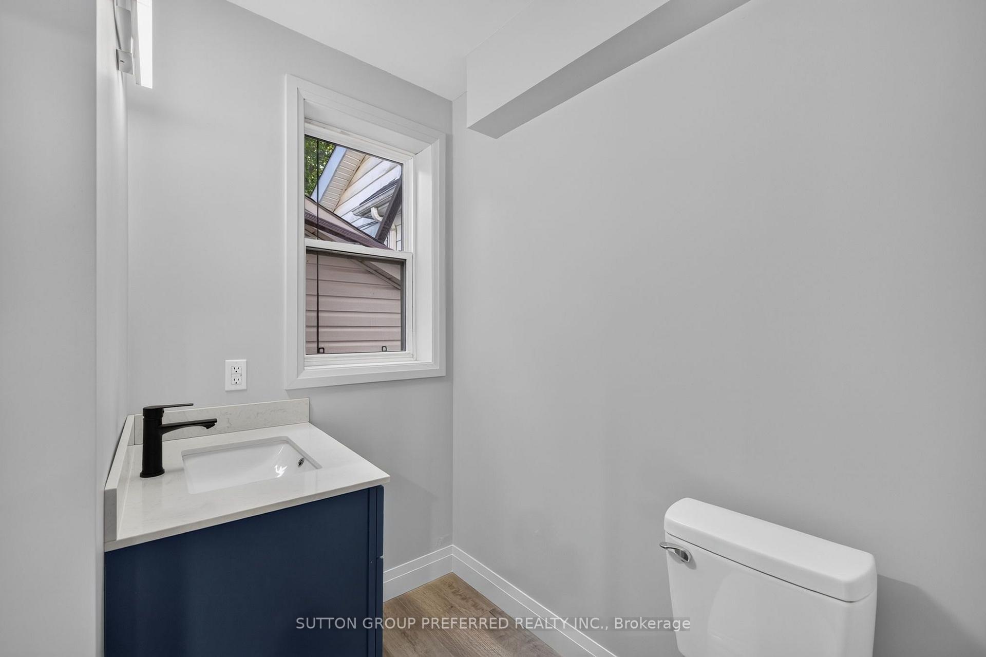 Photo 20 of 118 Delaware Street, London, East M — HOMEH