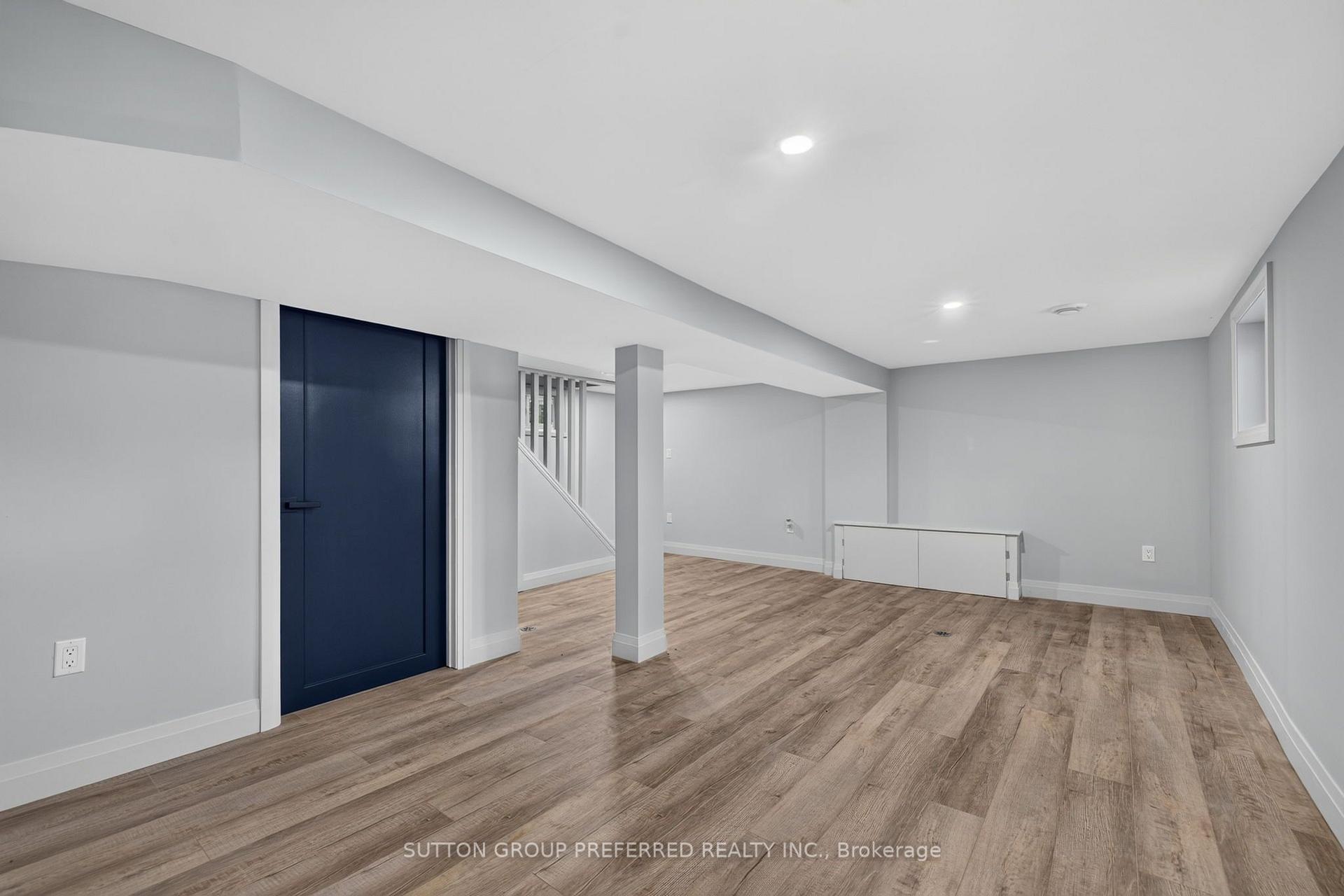 Photo 32 of 118 Delaware Street, London, East M — HOMEH