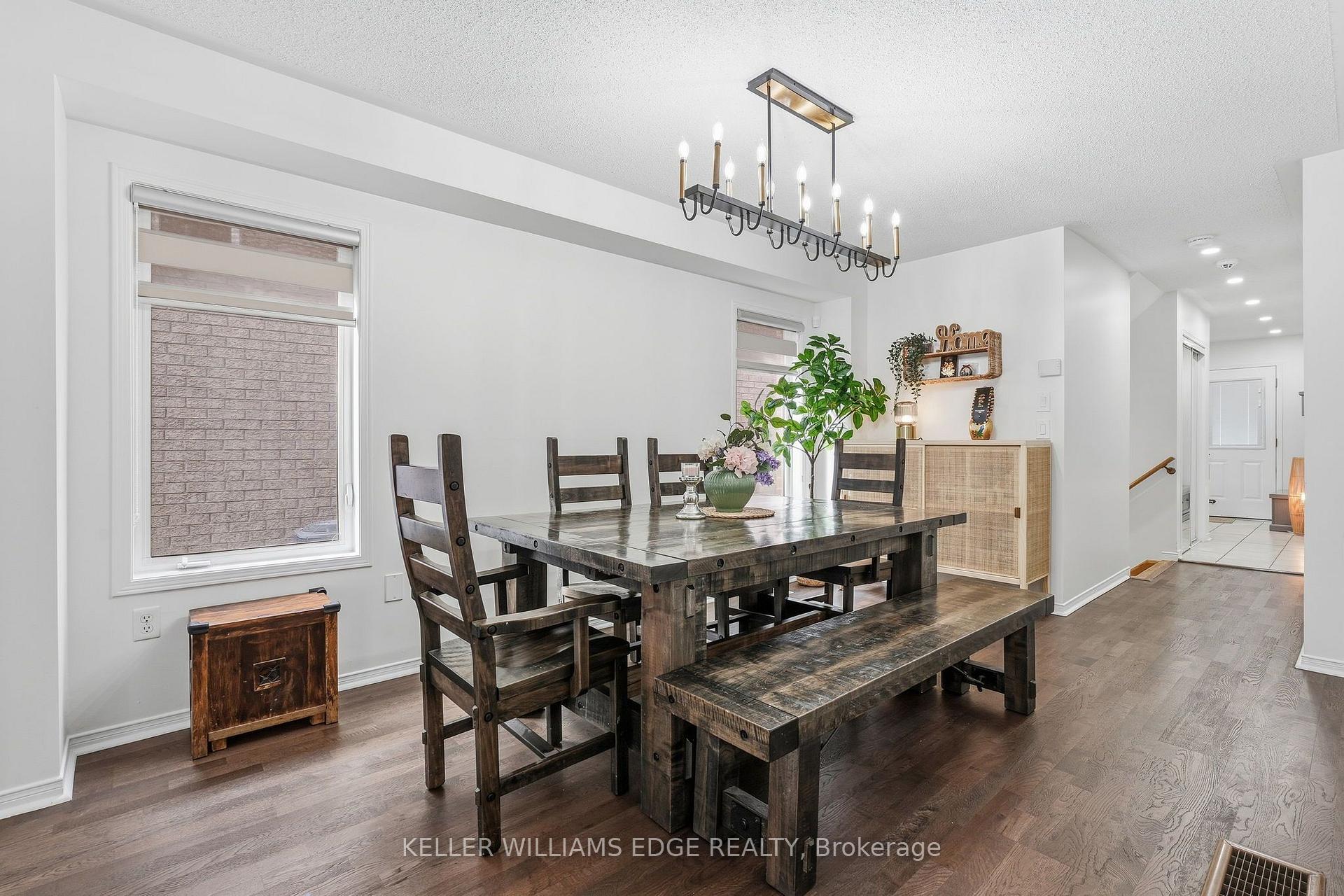 Photo 5 of 4828 Verdi Street, Burlington, Alton — HOMEH