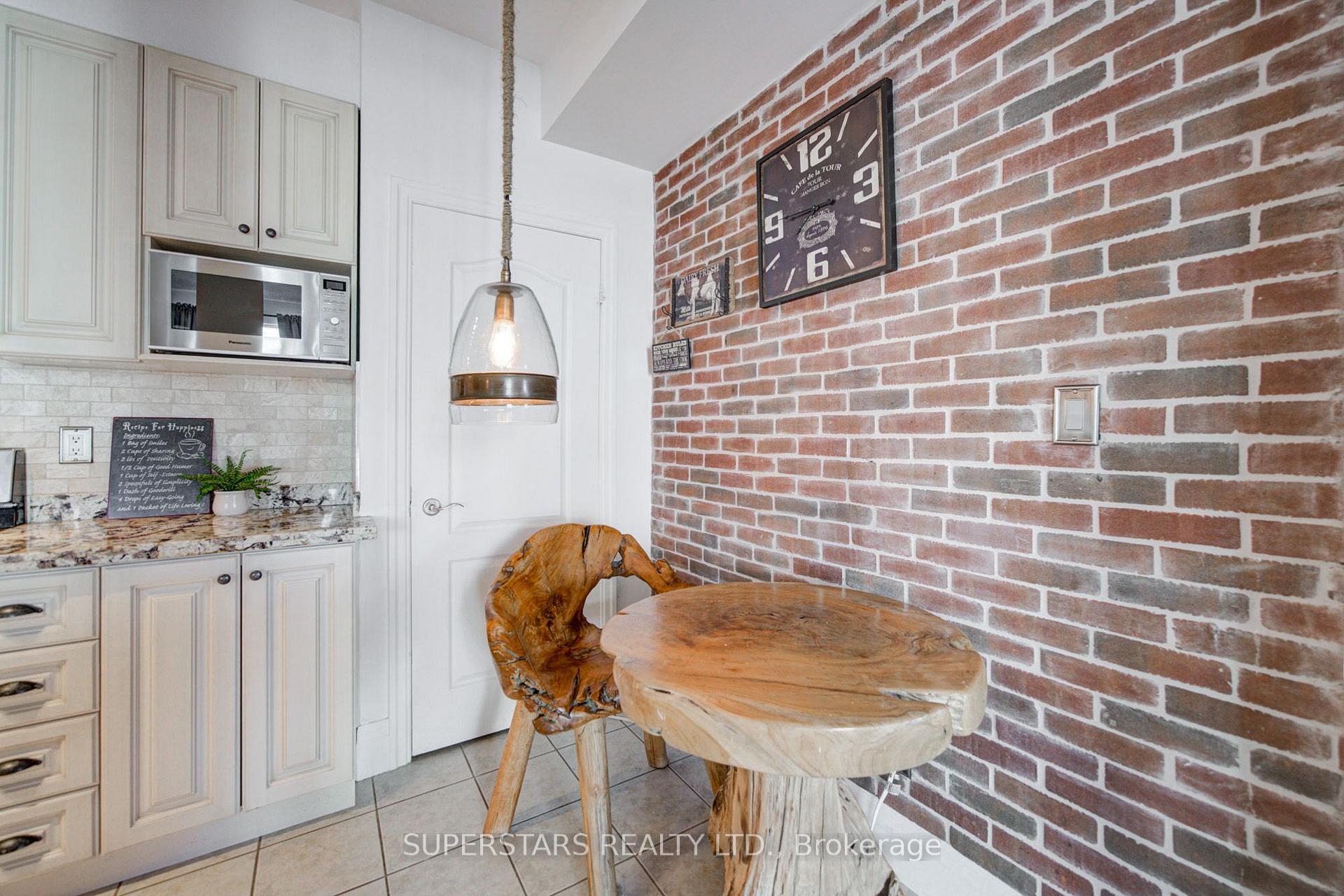 Photo 15 of Unit #2002, 188 Doris Avenue, North York, Willowdale East — HOMEH