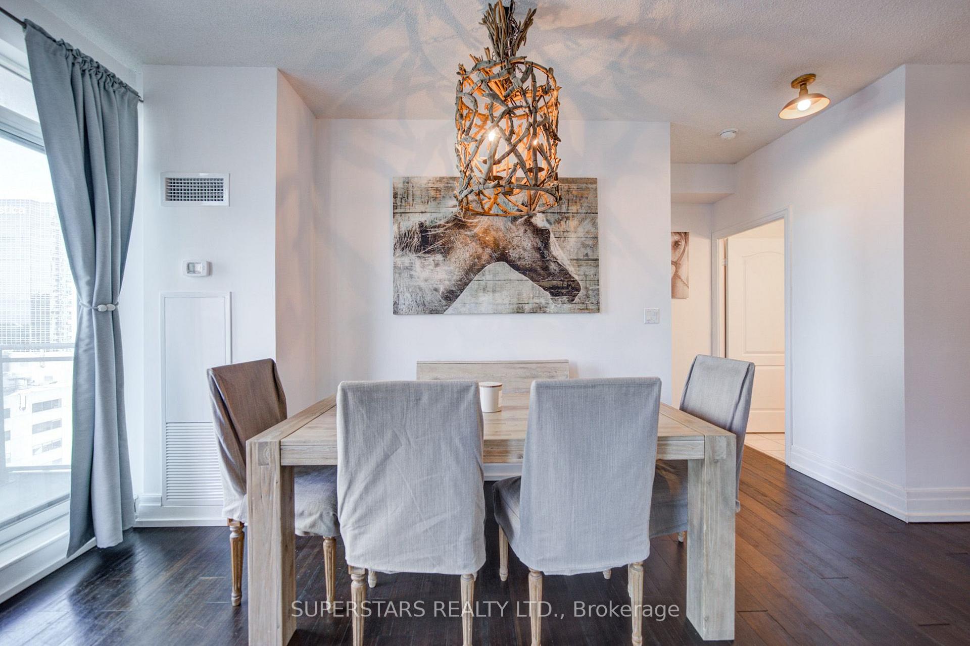 Photo 18 of Unit #2002, 188 Doris Avenue, North York, Willowdale East — HOMEH