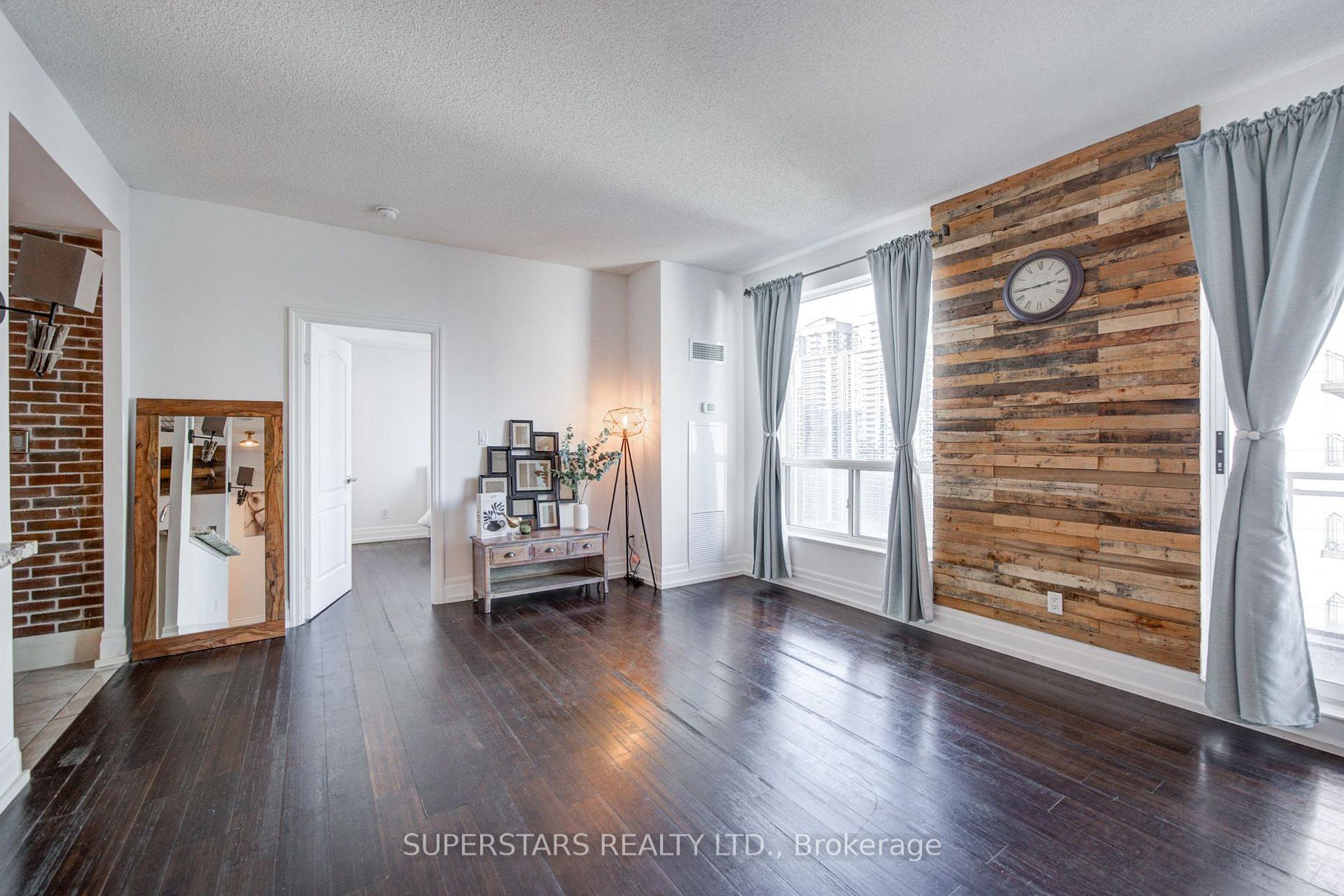 Photo 21 of Unit #2002, 188 Doris Avenue, North York, Willowdale East — HOMEH