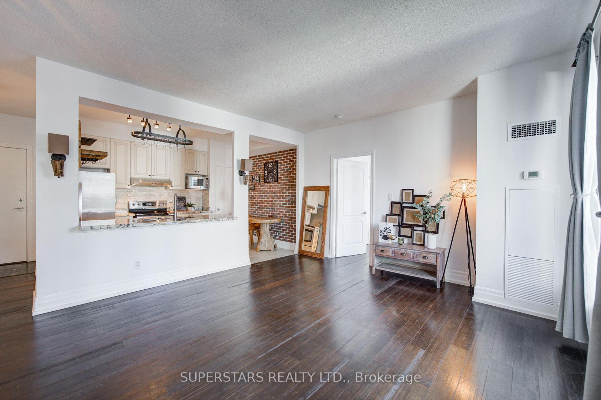 Photo 25 of Unit #2002, 188 Doris Avenue, North York, Willowdale East — HOMEH