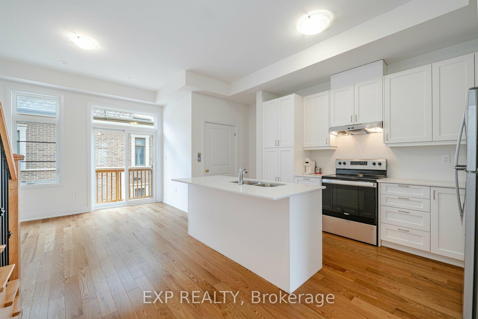 Photo 12 of 209 Wyndham Street, Mississauga, Streetsville — HOMEH