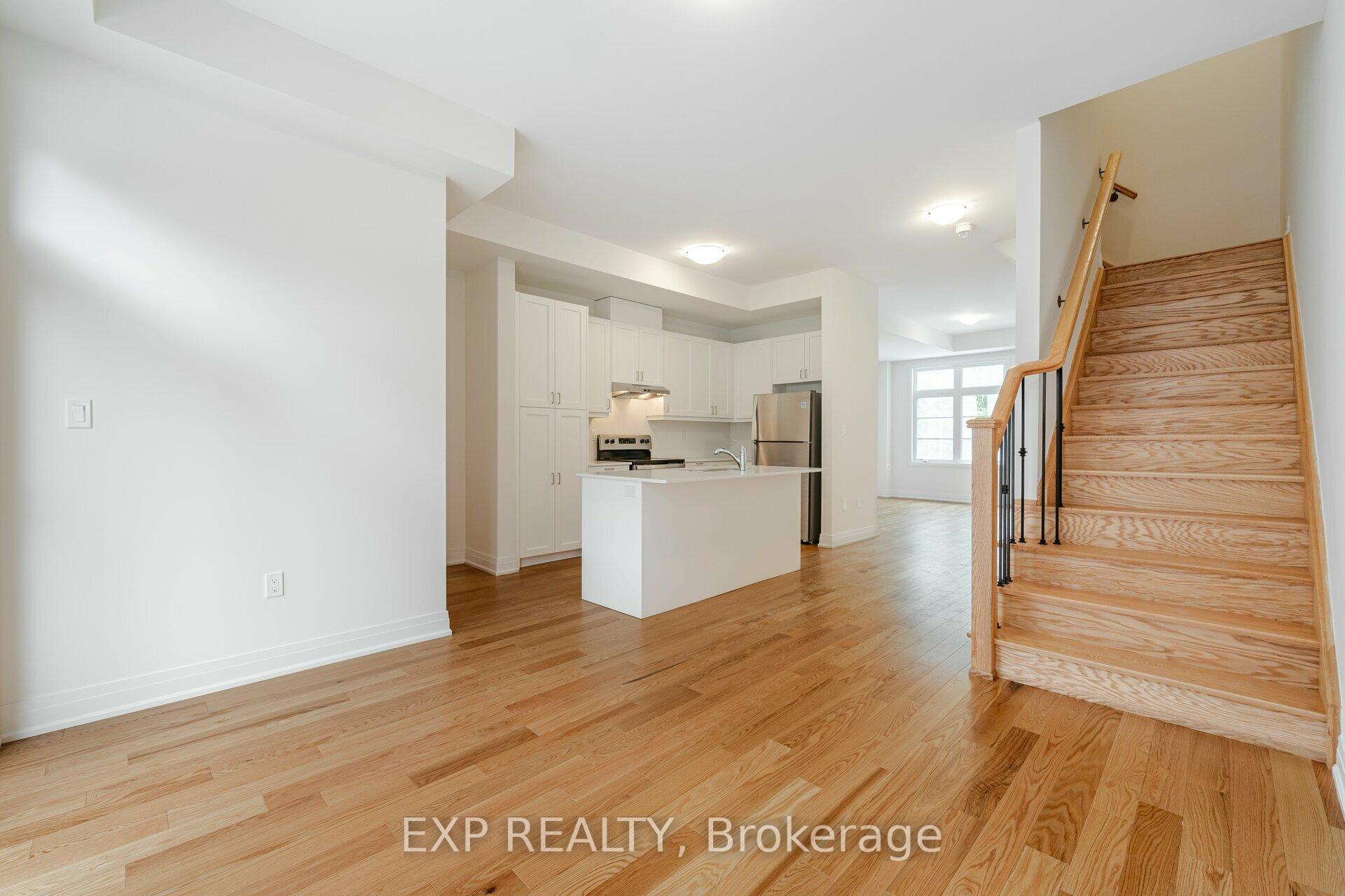 Photo 16 of 209 Wyndham Street, Mississauga, Streetsville — HOMEH