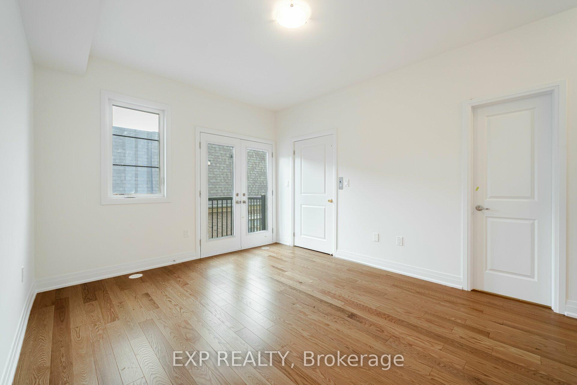 Photo 20 of 209 Wyndham Street, Mississauga, Streetsville — HOMEH