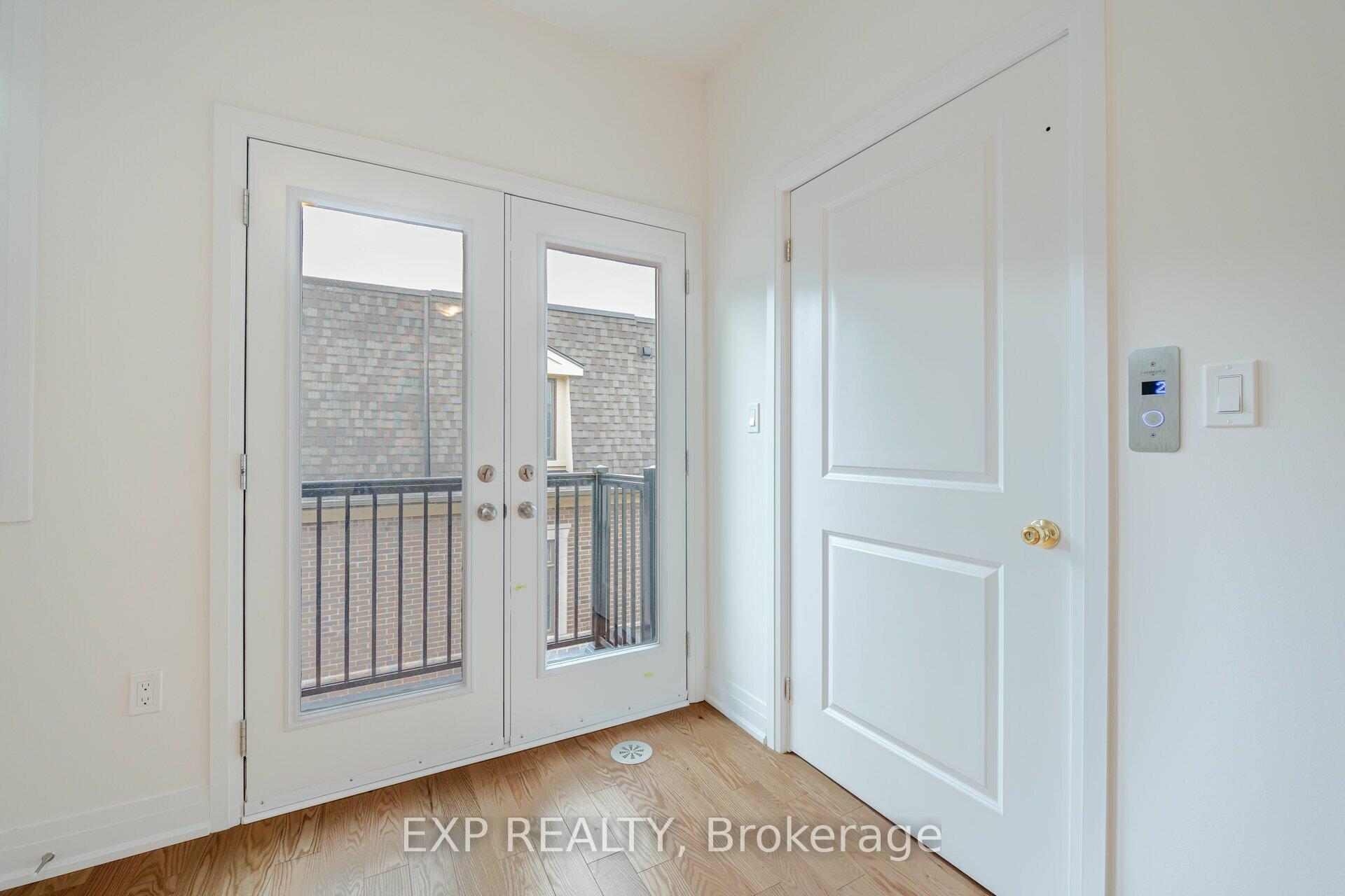Photo 22 of 209 Wyndham Street, Mississauga, Streetsville — HOMEH