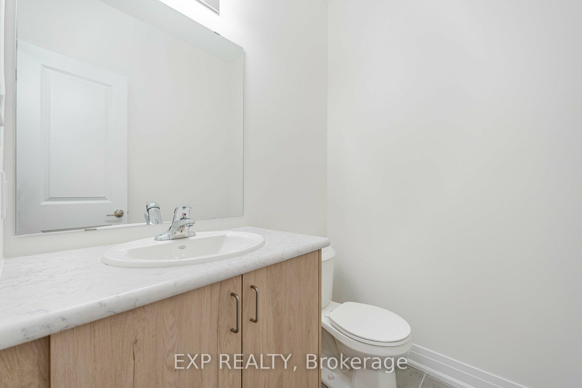 Photo 25 of 209 Wyndham Street, Mississauga, Streetsville — HOMEH