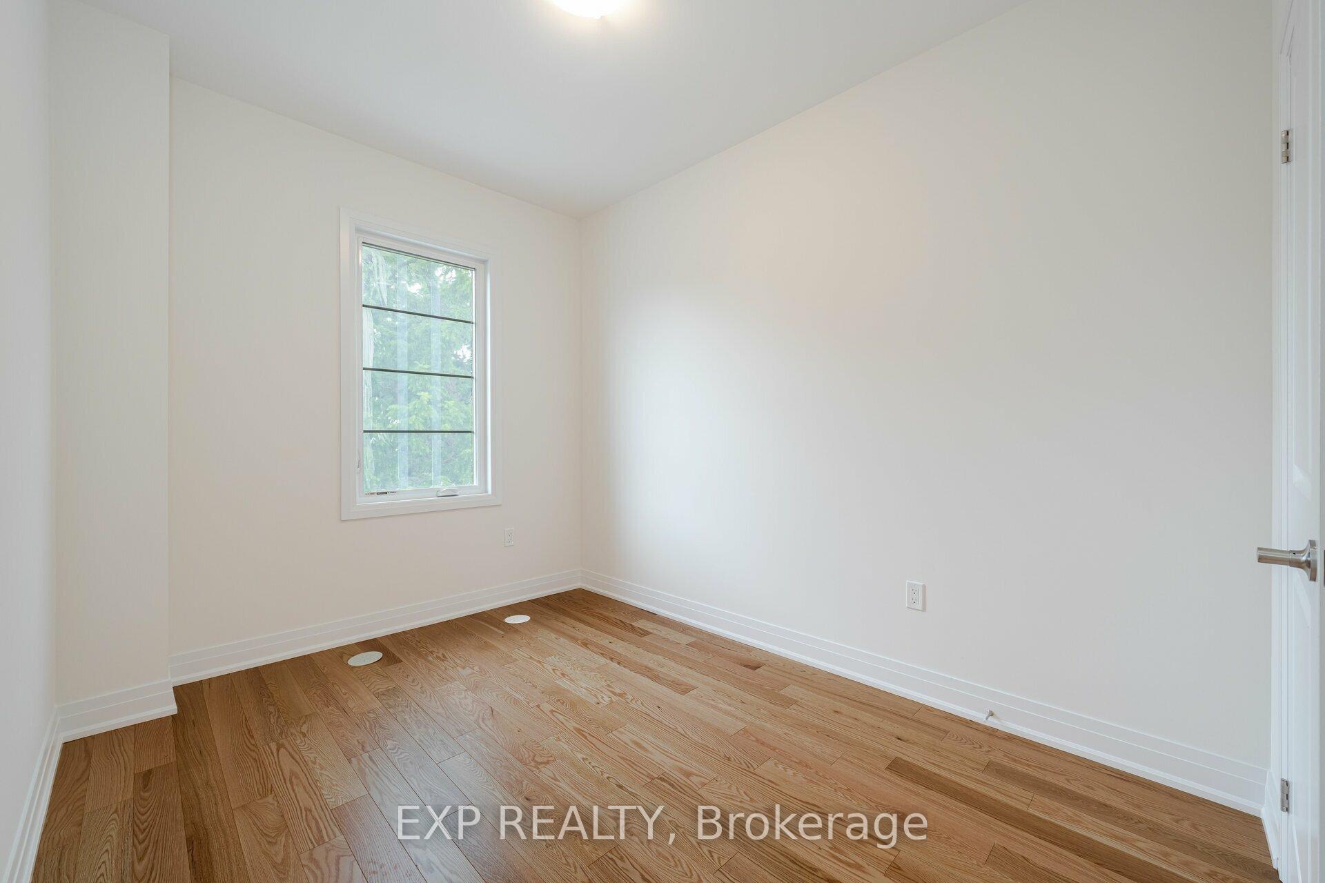 Photo 26 of 209 Wyndham Street, Mississauga, Streetsville — HOMEH