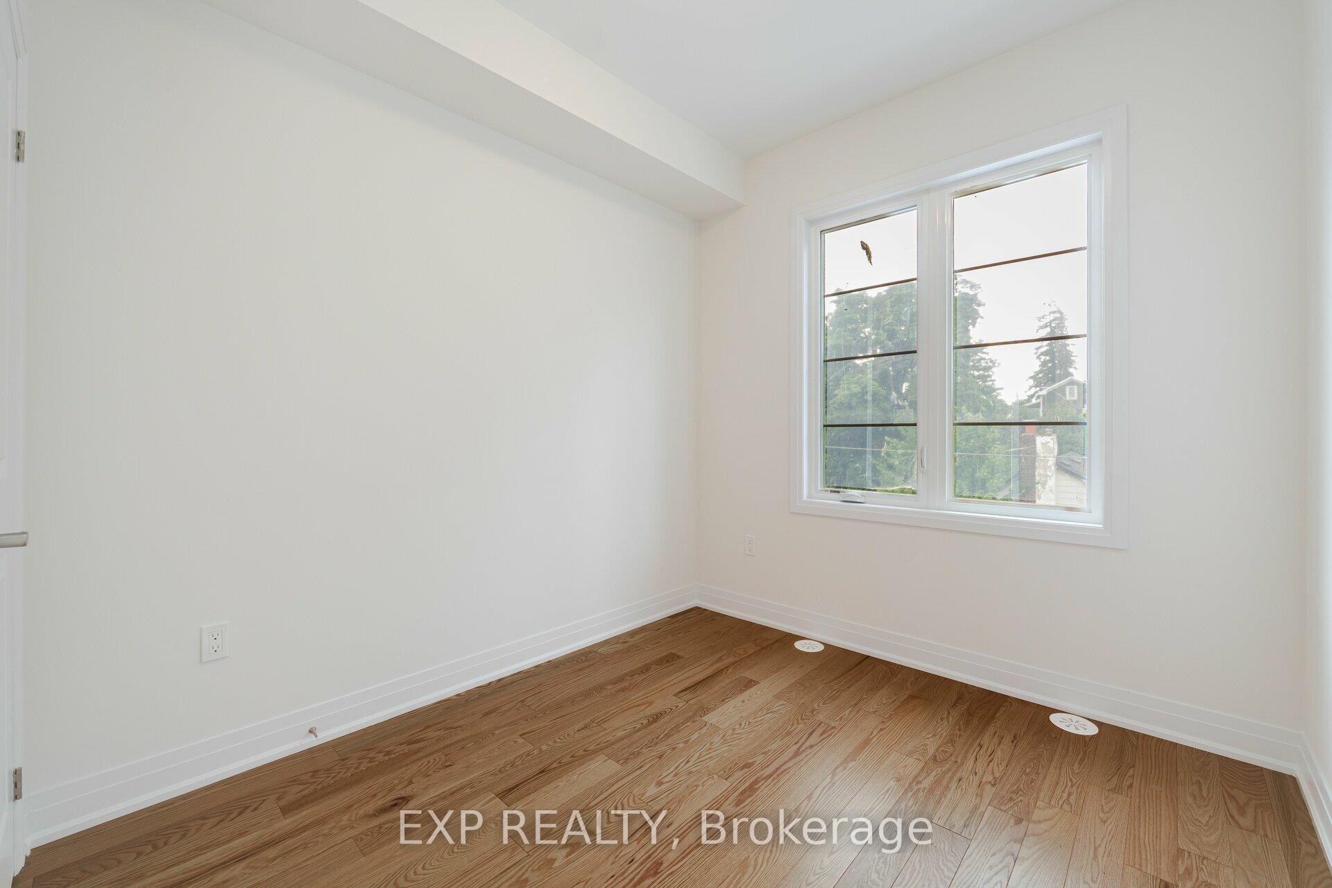 Photo 28 of 209 Wyndham Street, Mississauga, Streetsville — HOMEH