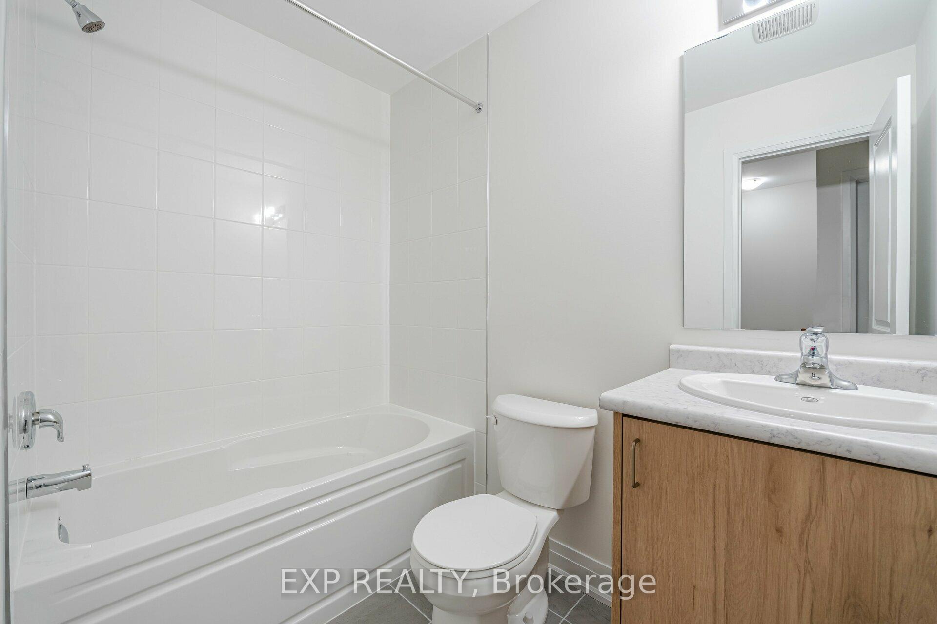 Photo 30 of 209 Wyndham Street, Mississauga, Streetsville — HOMEH