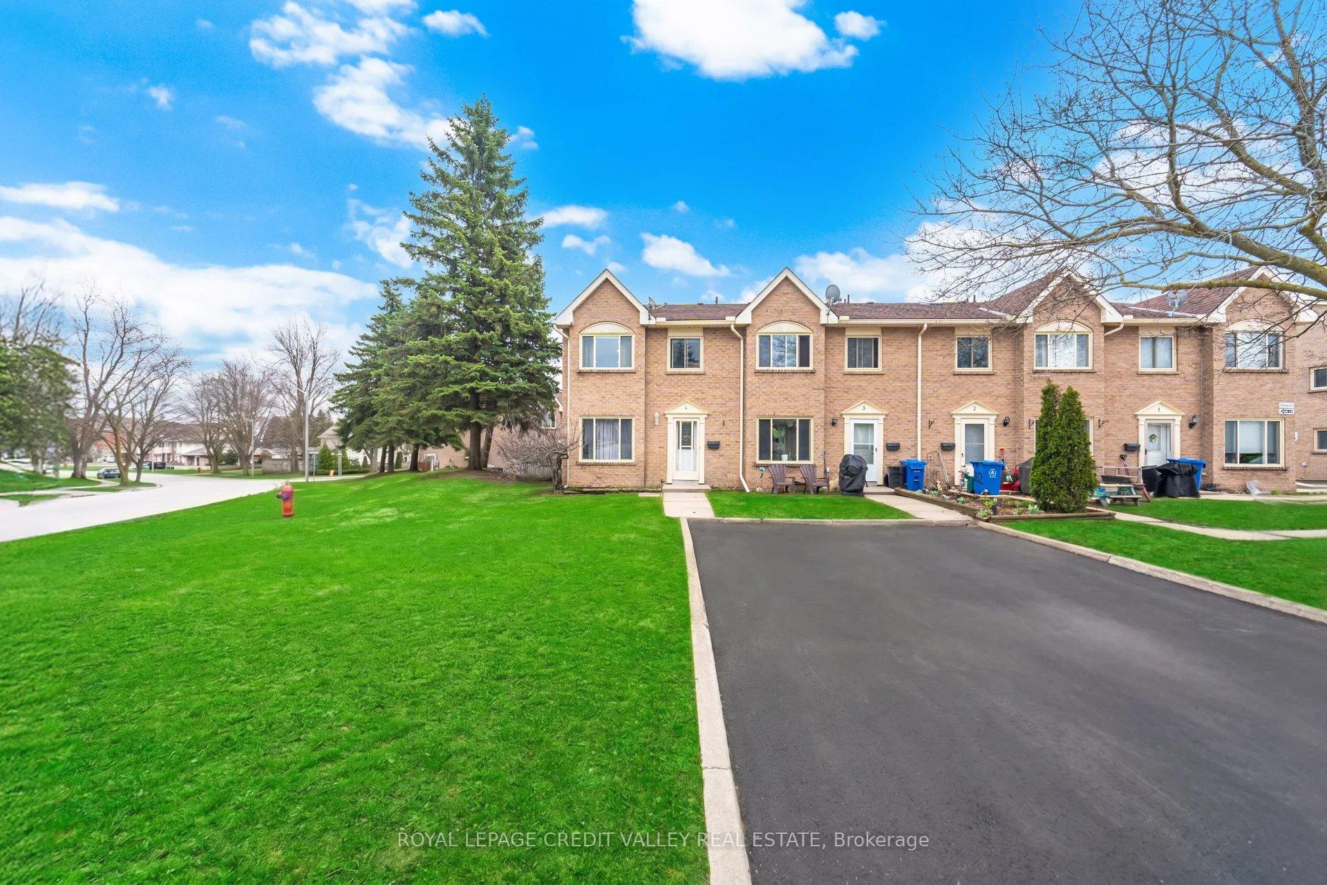 Photo 2 of Unit 4, 2 Parkview Drive, Orangeville — HOMEH