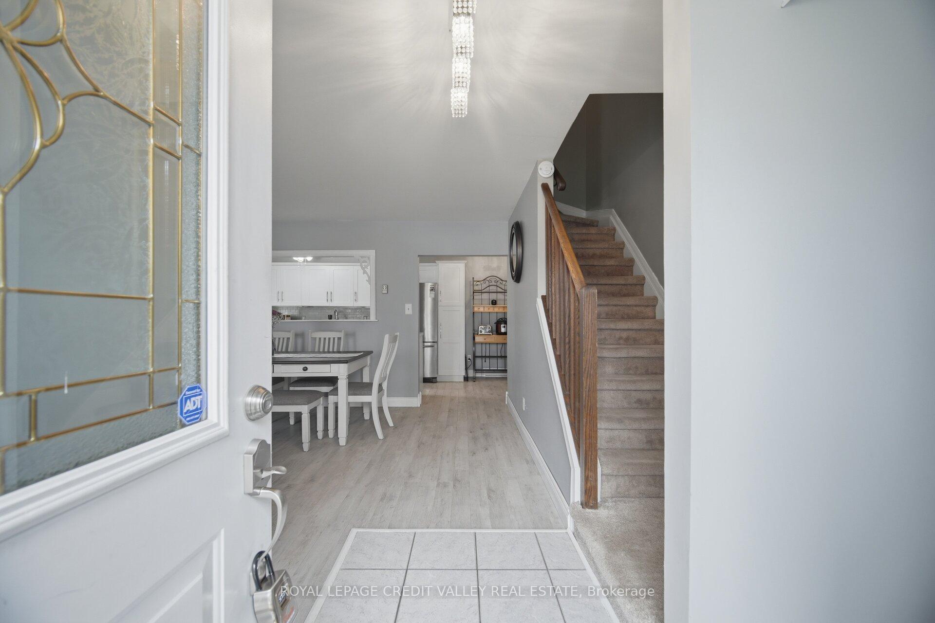 Photo 4 of Unit 4, 2 Parkview Drive, Orangeville — HOMEH